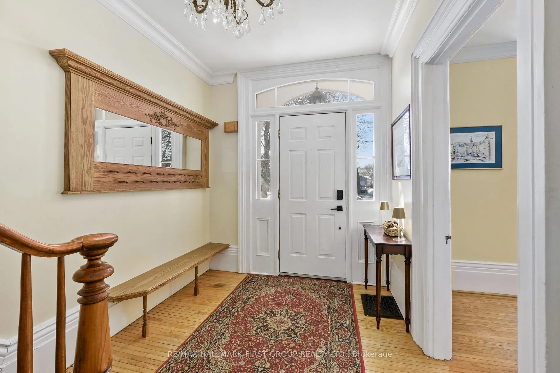 Photo 6 of 320 College Street, Cobourg — HOMEH