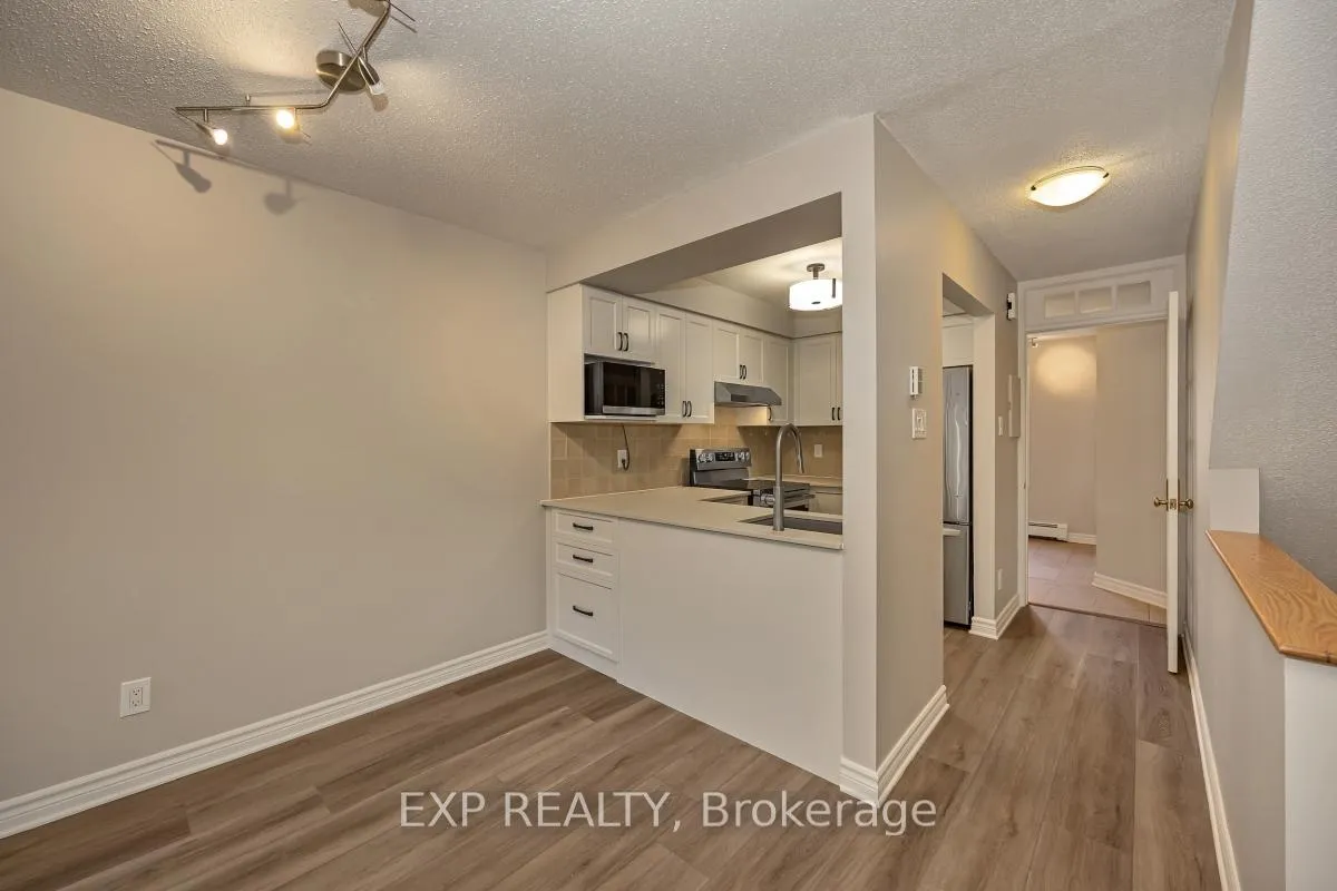 Photo 9 of 45 Crispin Private, Ottawa, Manor Park — HOMEH
