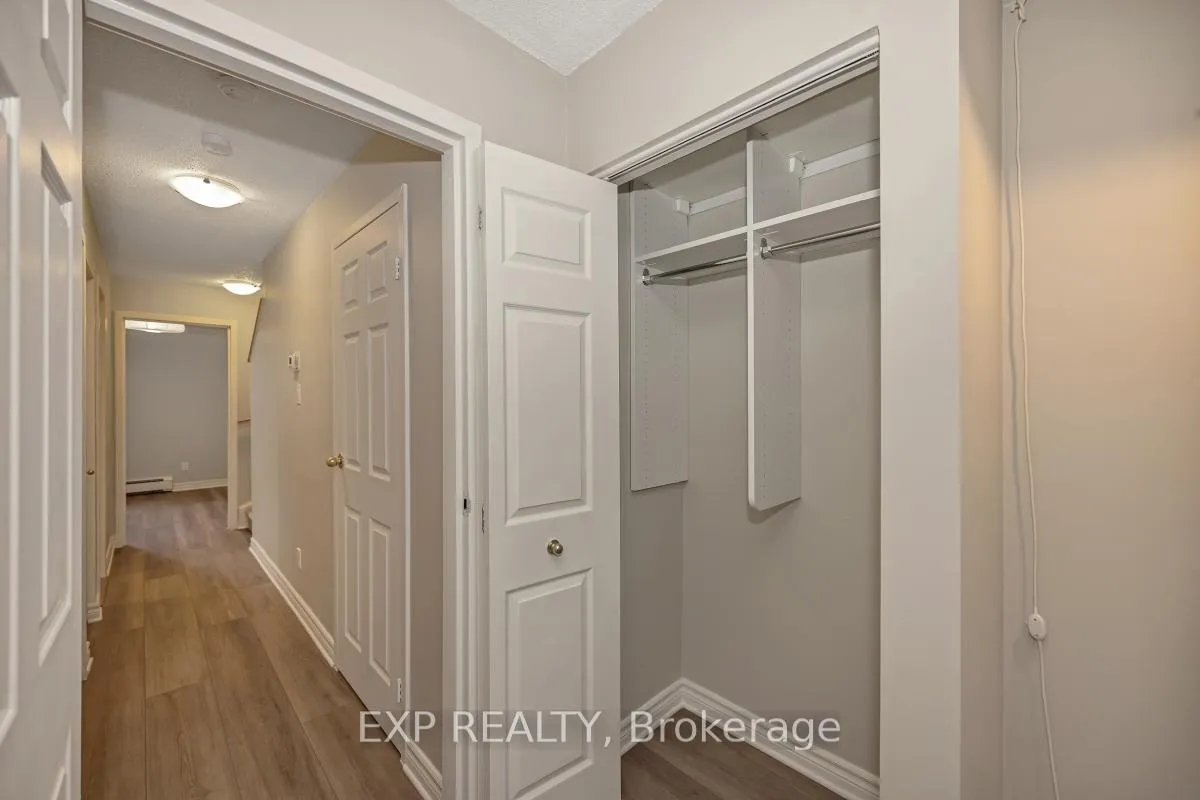 Photo 24 of 45 Crispin Private, Ottawa, Manor Park — HOMEH