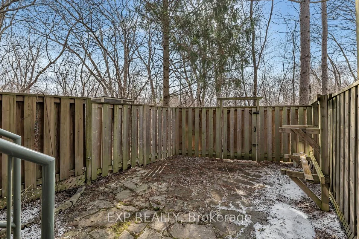 Photo 29 of 45 Crispin Private, Ottawa, Manor Park — HOMEH