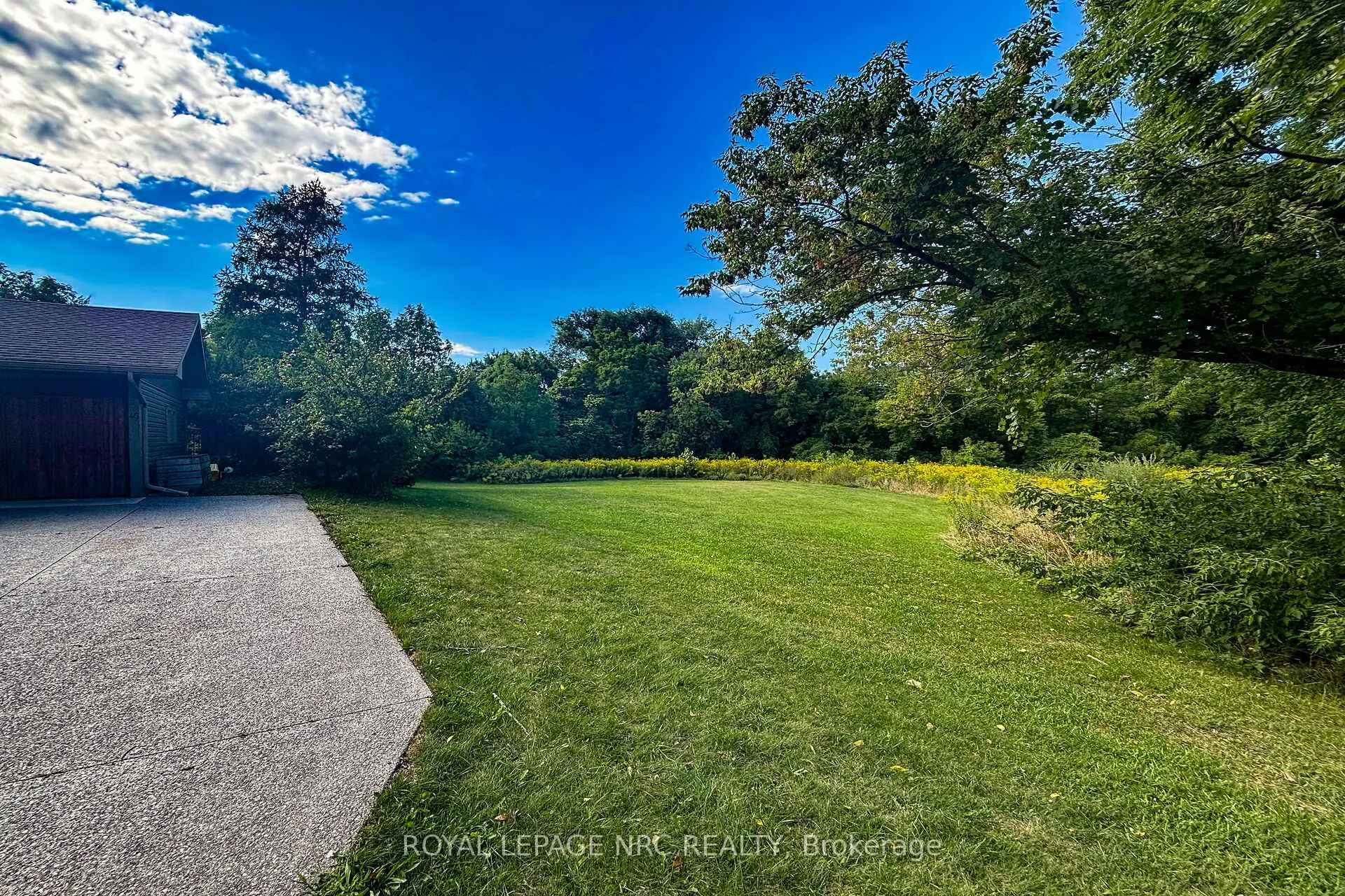 Photo 3 of 45 Nickerson Avenue, St. Catharines, Vine/Linwell — HOMEH