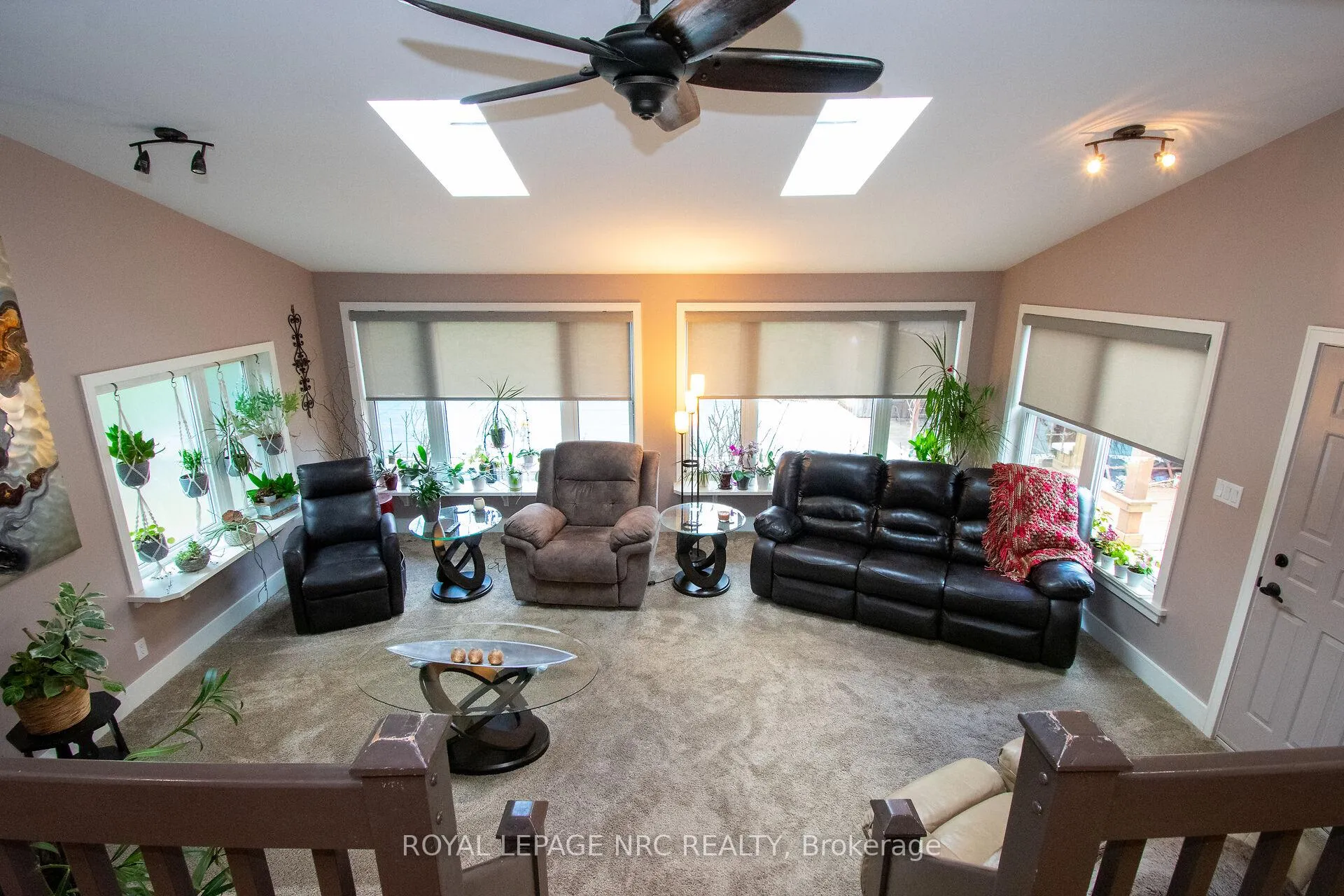 Photo 25 of 45 Nickerson Avenue, St. Catharines, Vine/Linwell — HOMEH