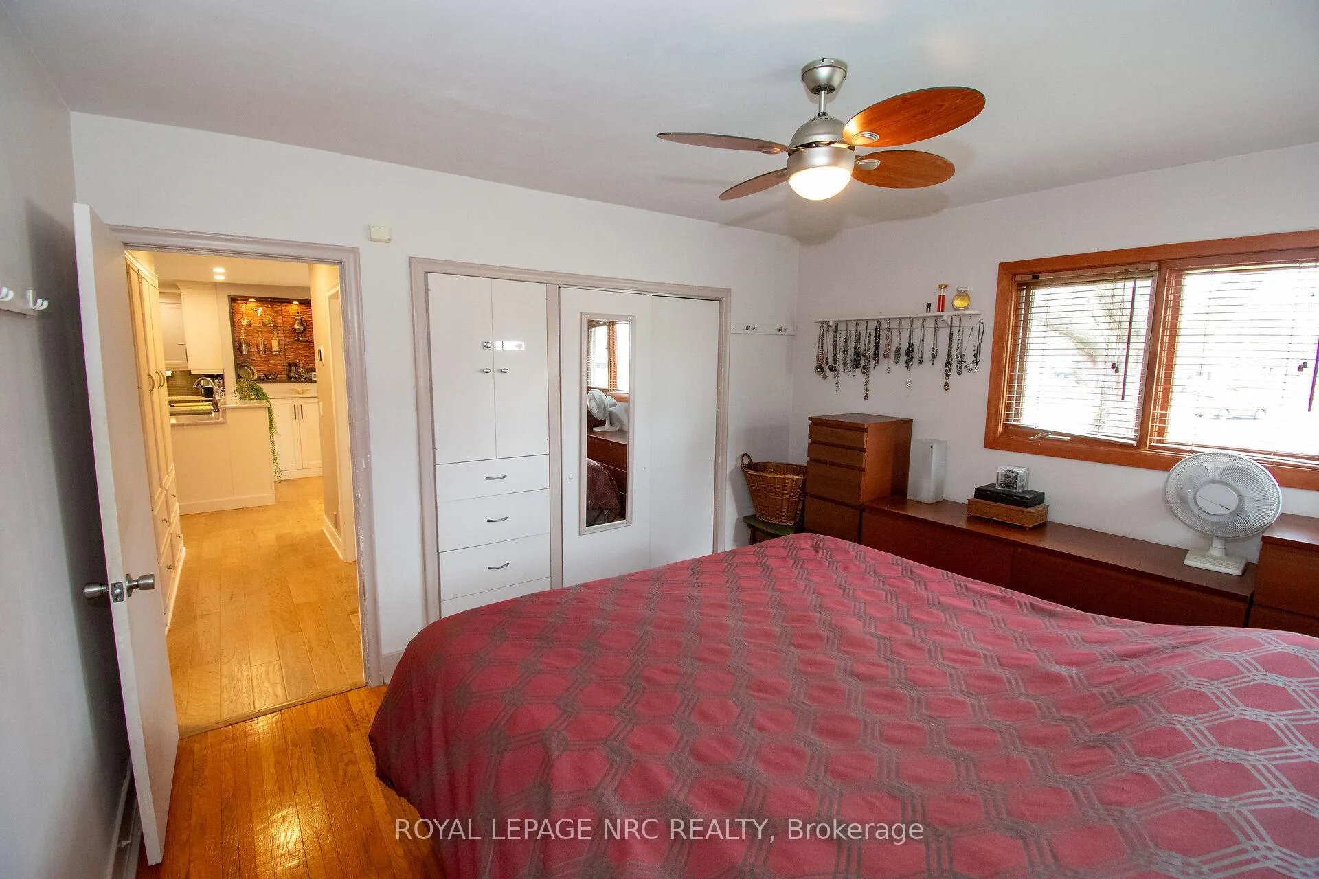 Photo 29 of 45 Nickerson Avenue, St. Catharines, Vine/Linwell — HOMEH