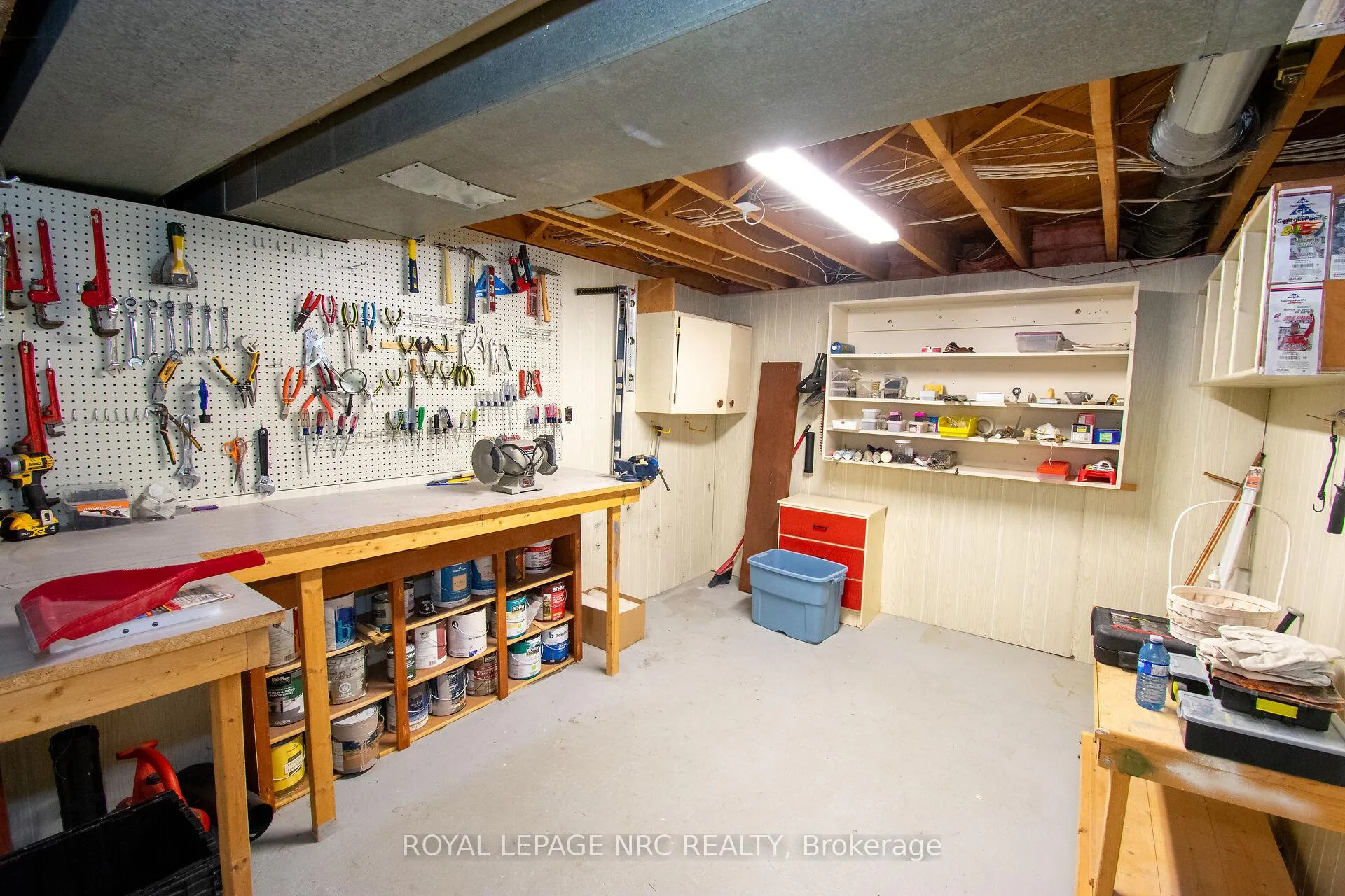 Photo 40 of 45 Nickerson Avenue, St. Catharines, Vine/Linwell — HOMEH