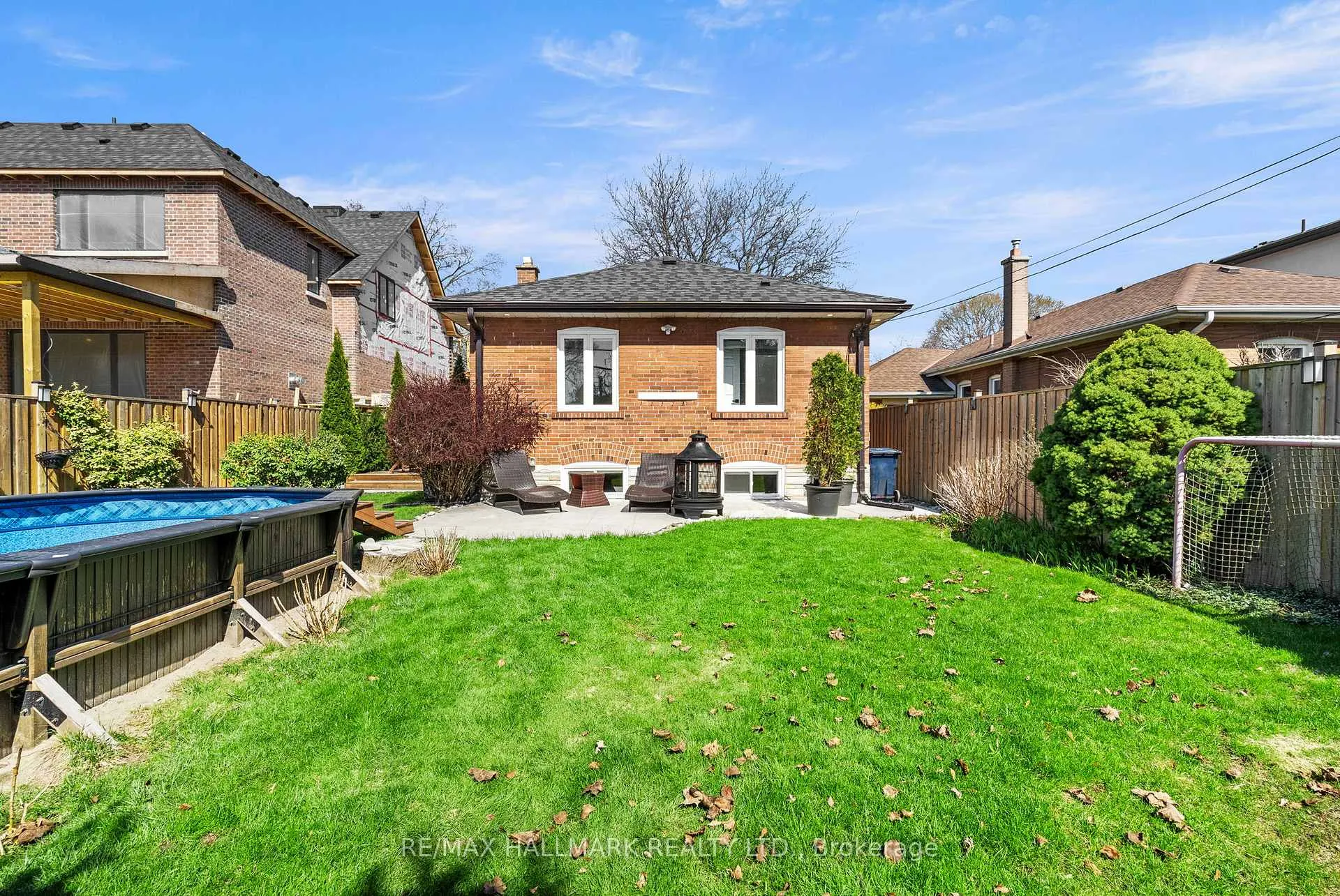 Photo 41 of 136 Lothian Avenue, Etobicoke, Stonegate-Queensway — HOMEH
