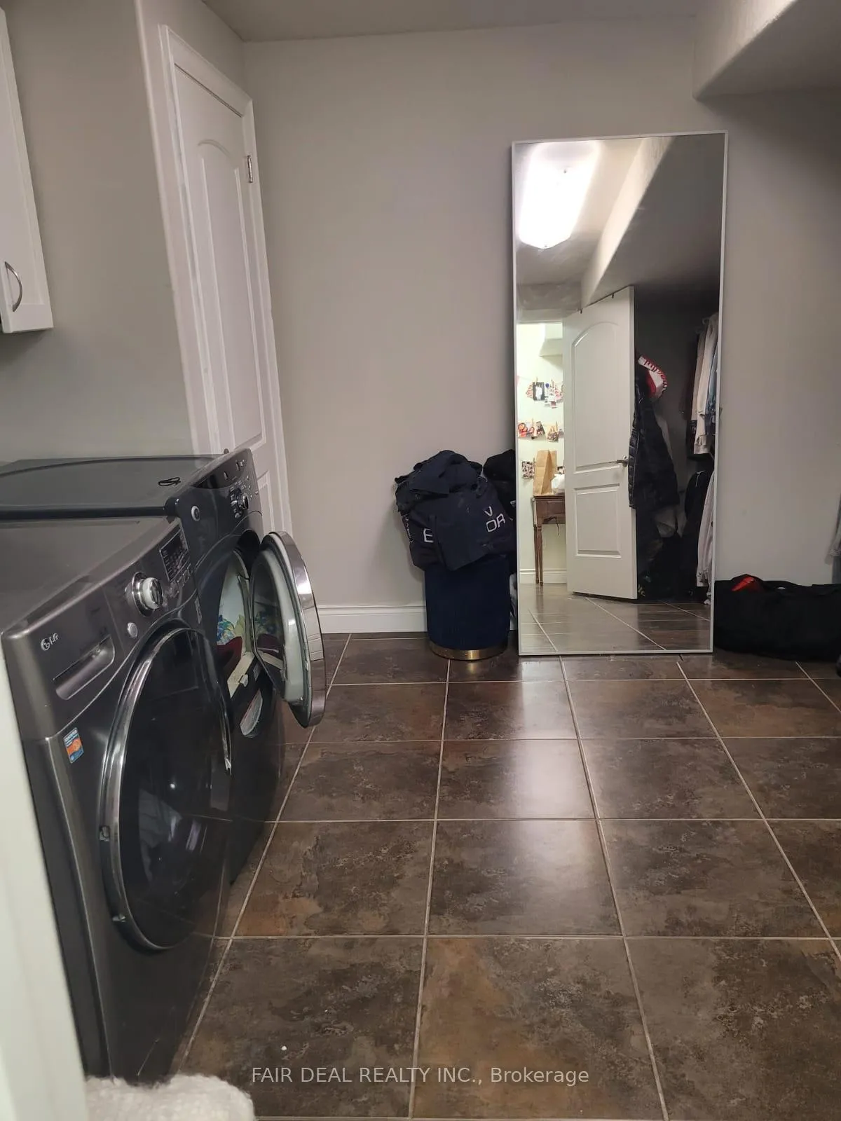 Photo 34 of 258 Joseph Schoerg Crescent, Kitchener, Pioneer Tower West — HOMEH