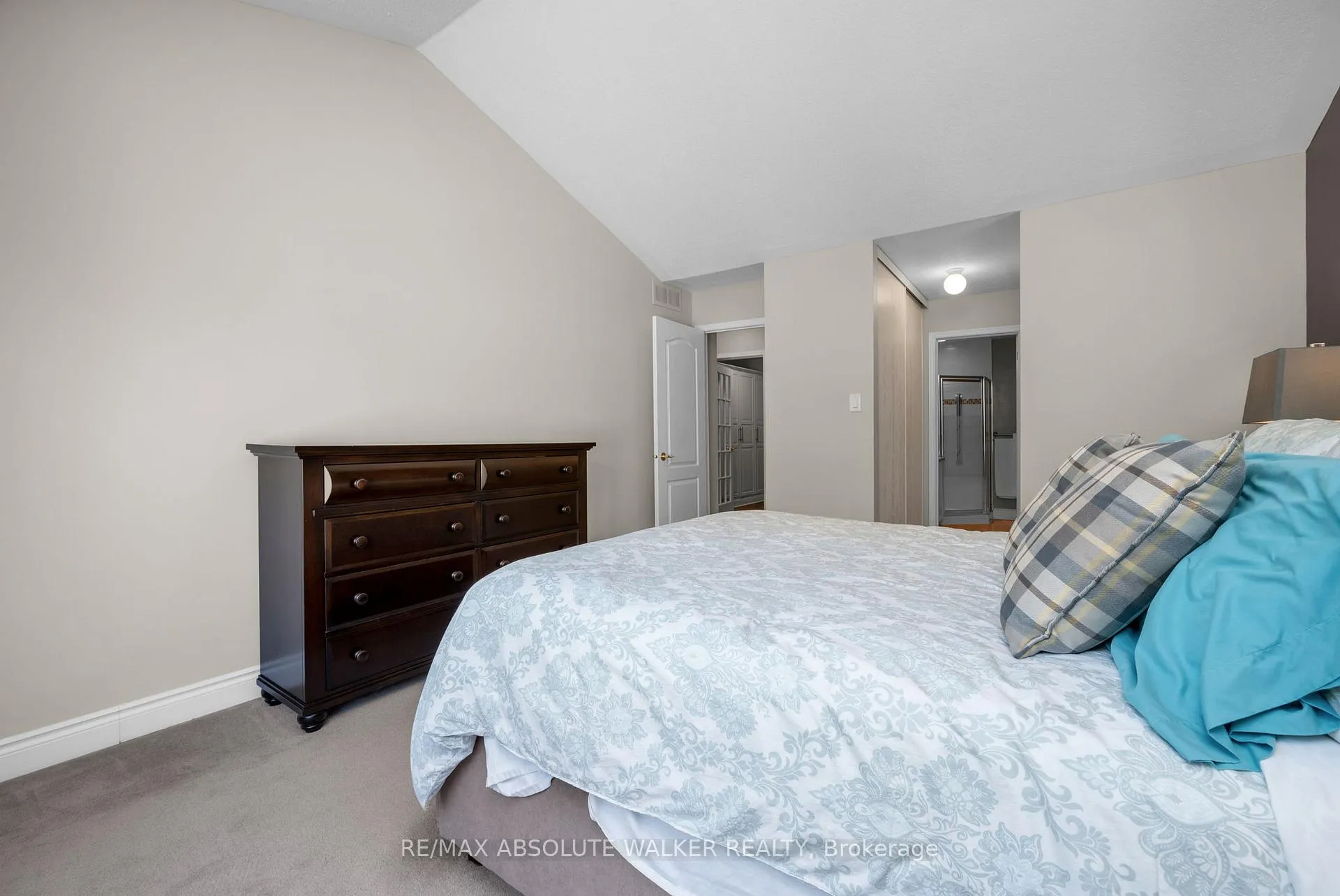 Photo 24 of 2109 Ricardo Street, Ottawa, Avalon East — HOMEH
