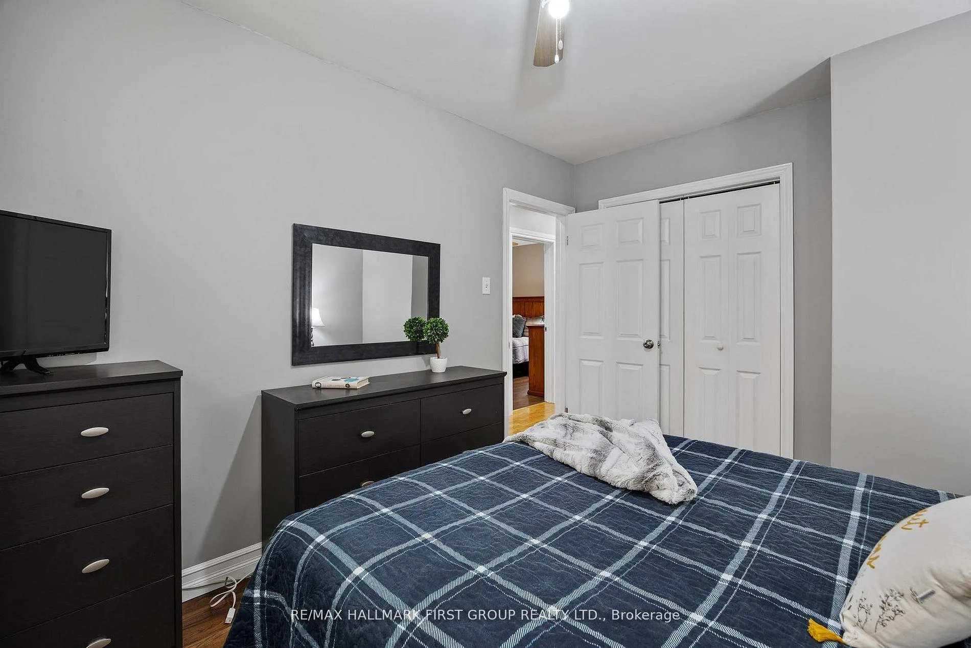 Photo 19 of 924 McCullough Drive, Whitby, Downtown Whitby — HOMEH