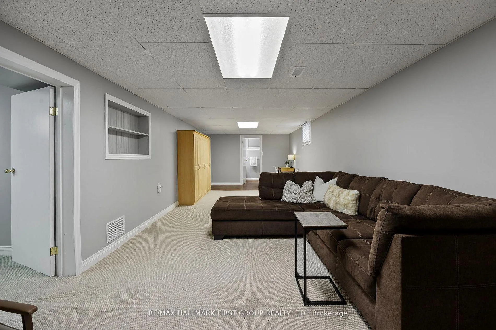 Photo 28 of 924 McCullough Drive, Whitby, Downtown Whitby — HOMEH