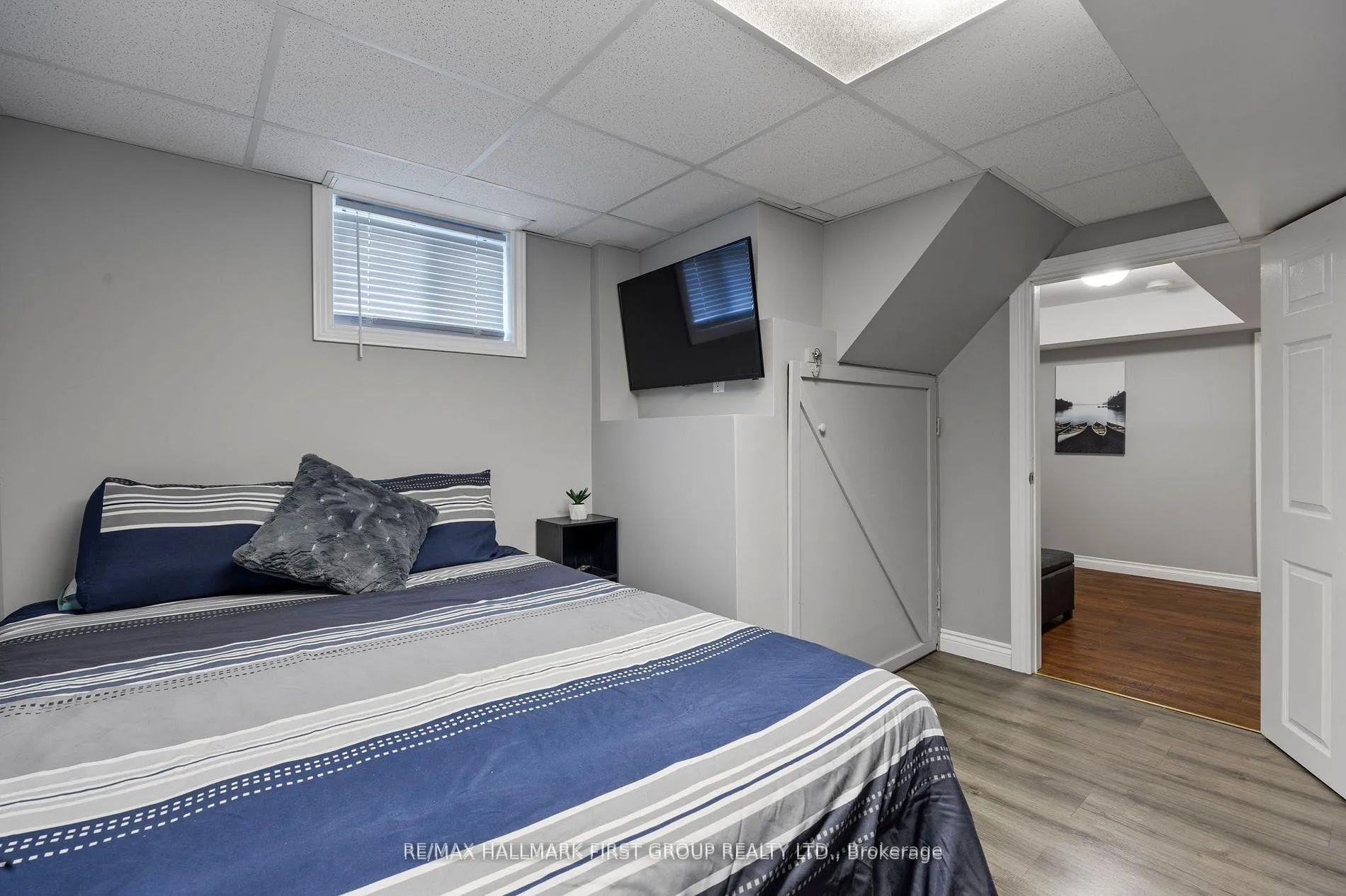 Photo 32 of 924 McCullough Drive, Whitby, Downtown Whitby — HOMEH