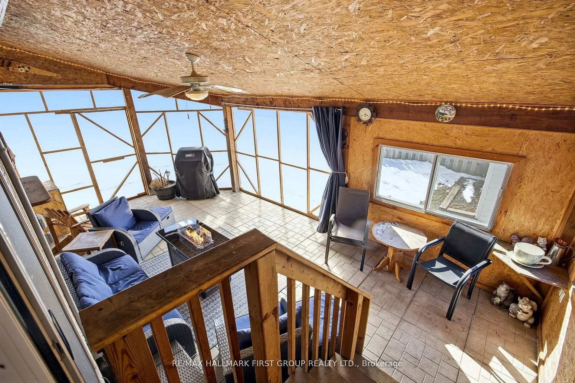 Photo 38 of 924 McCullough Drive, Whitby, Downtown Whitby — HOMEH