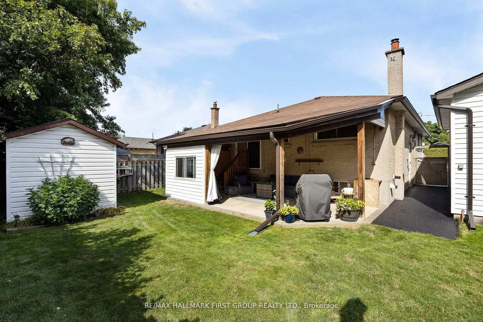 Photo 42 of 924 McCullough Drive, Whitby, Downtown Whitby — HOMEH