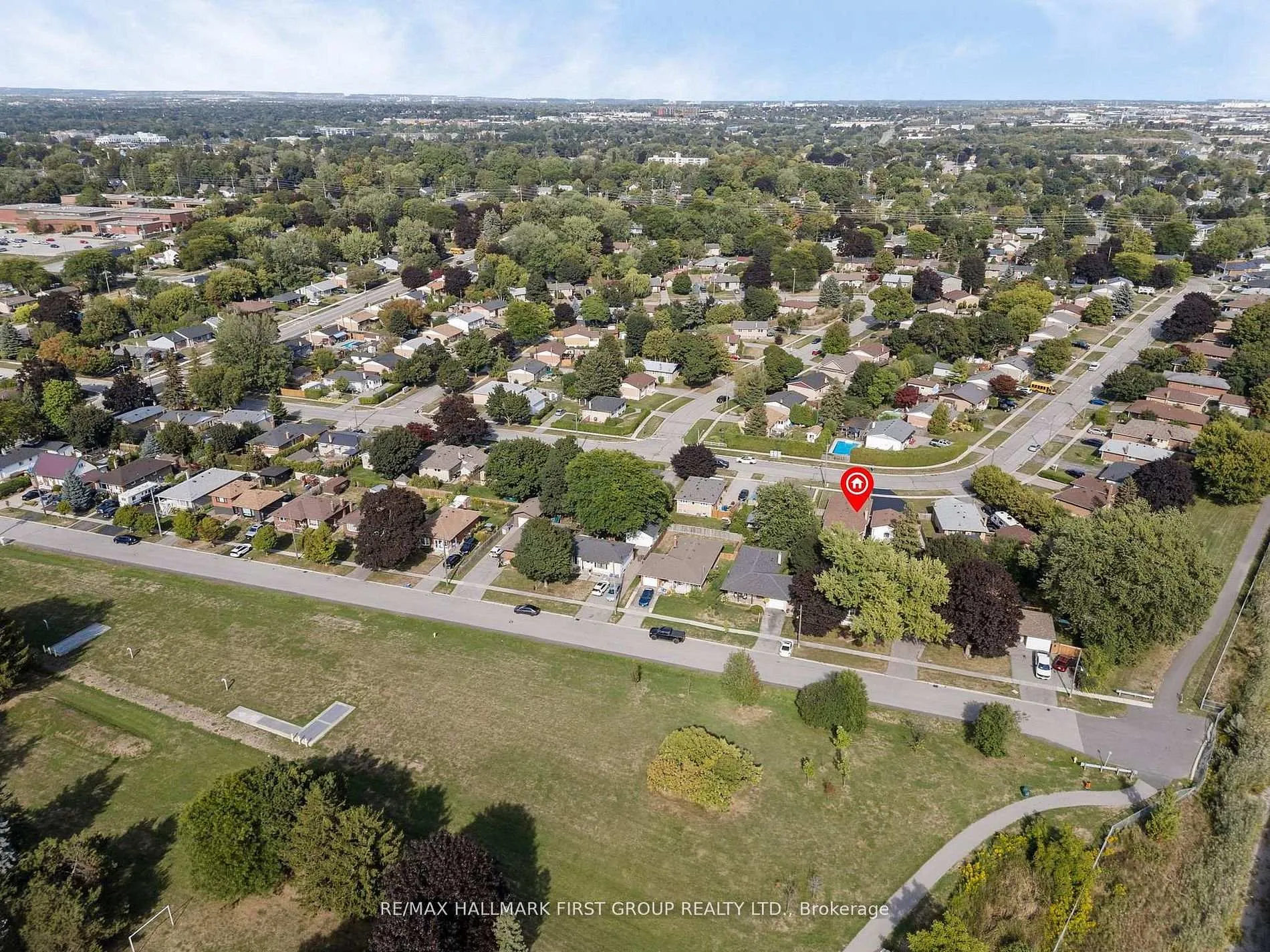 Photo 44 of 924 McCullough Drive, Whitby, Downtown Whitby — HOMEH