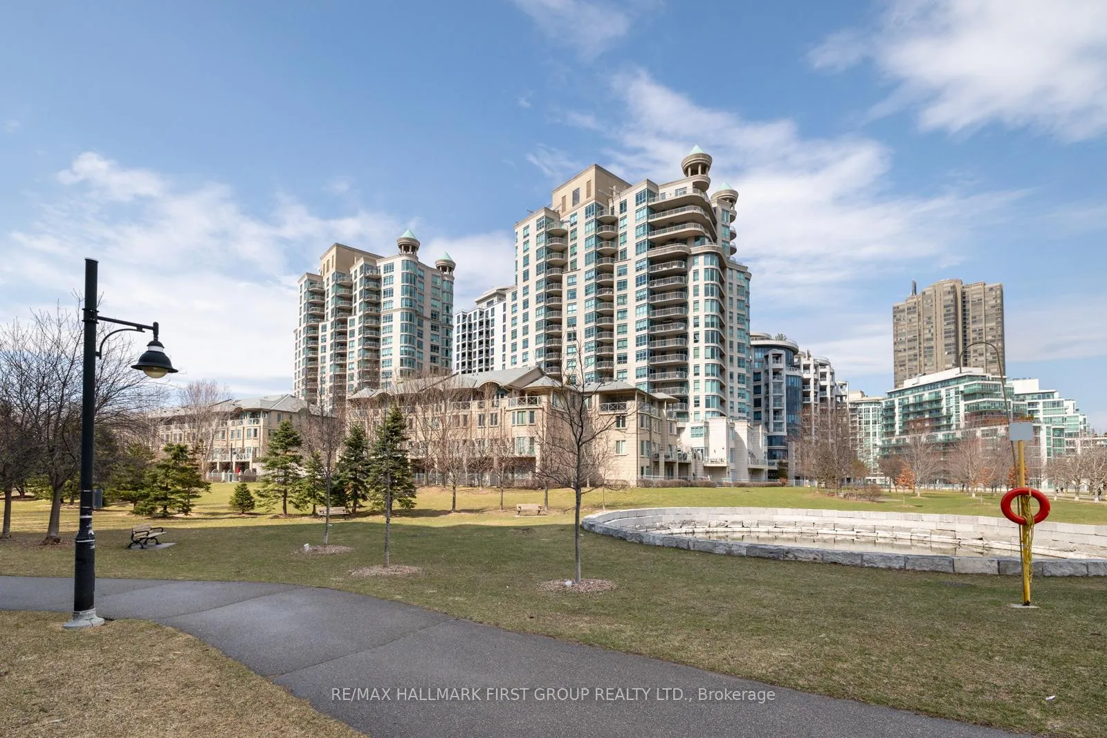Front of Unit 705, 2111 Lake Shore Boulevard W