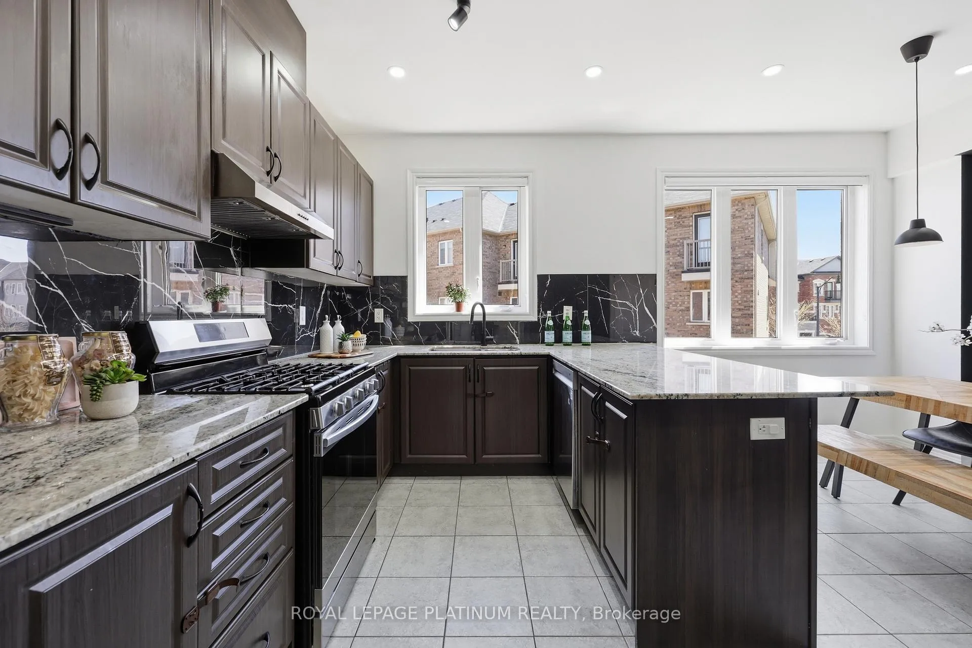 Photo 12 of 9 Rabbit Run Way, Brampton, Heart Lake East — HOMEH