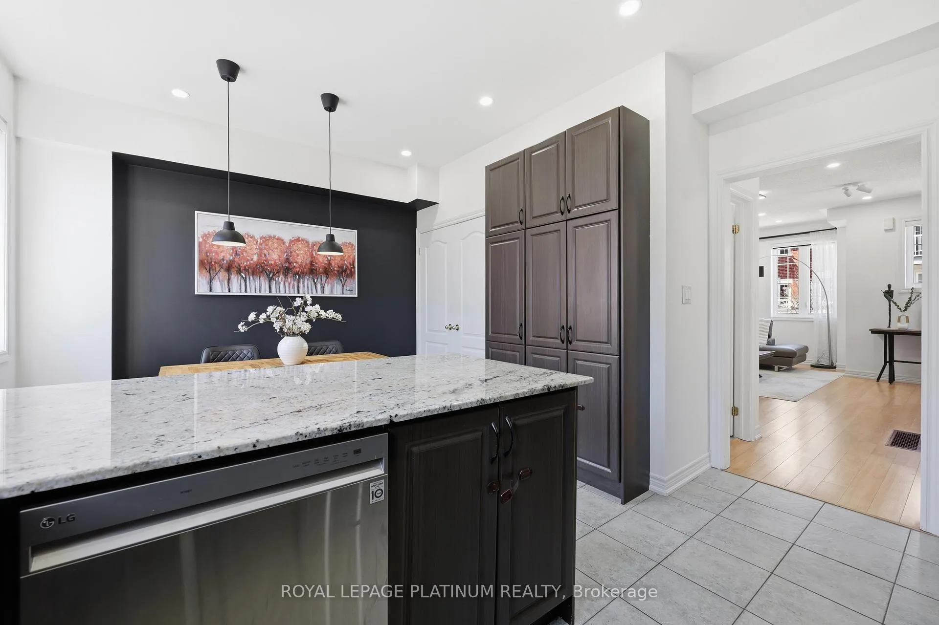 Photo 14 of 9 Rabbit Run Way, Brampton, Heart Lake East — HOMEH