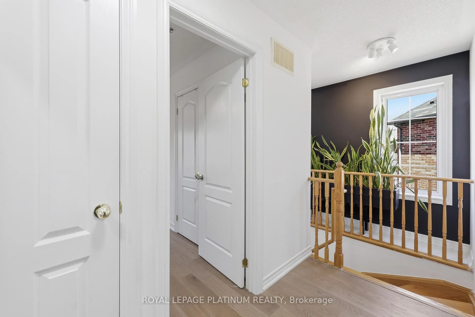 Photo 15 of 9 Rabbit Run Way, Brampton, Heart Lake East — HOMEH