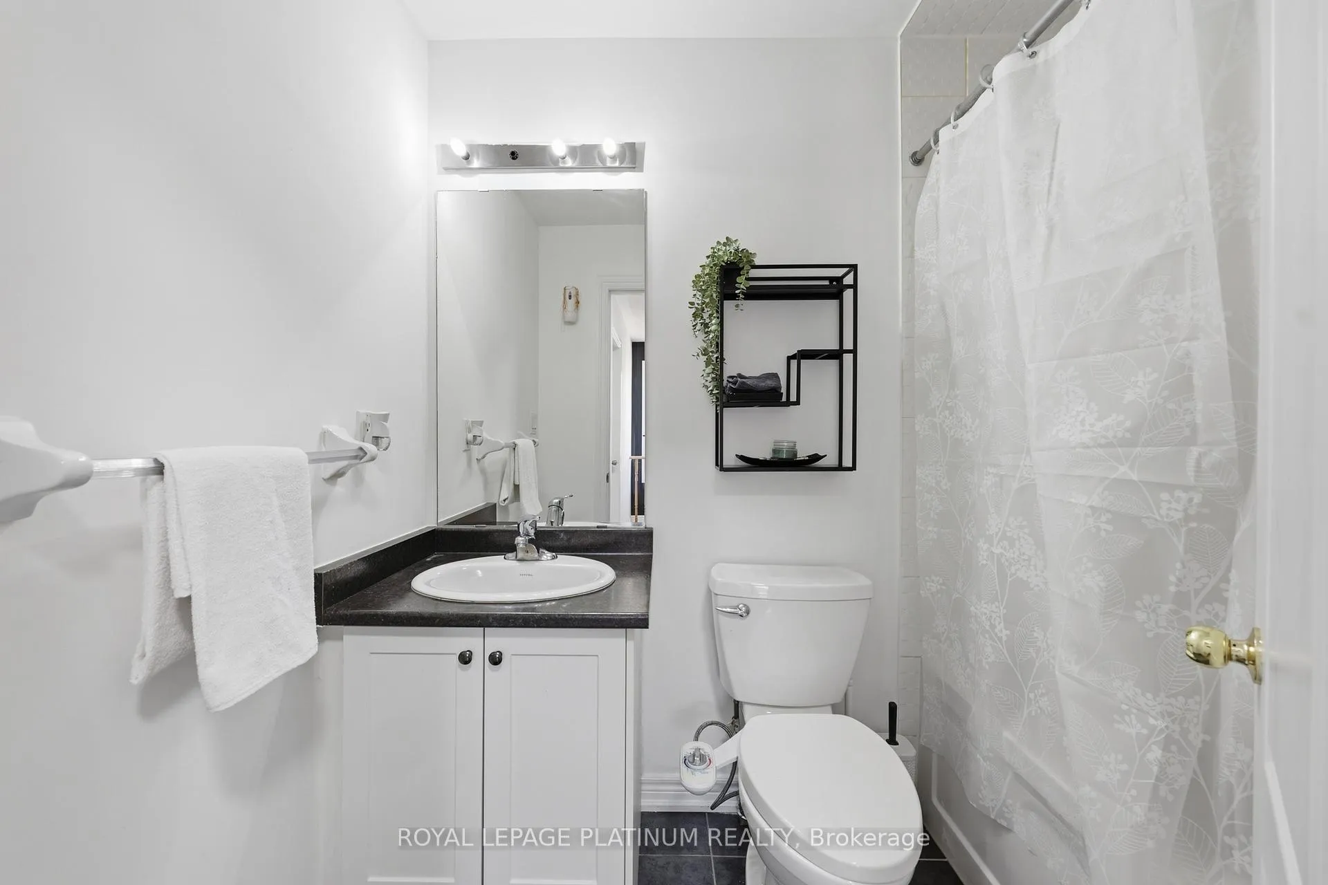 Photo 20 of 9 Rabbit Run Way, Brampton, Heart Lake East — HOMEH