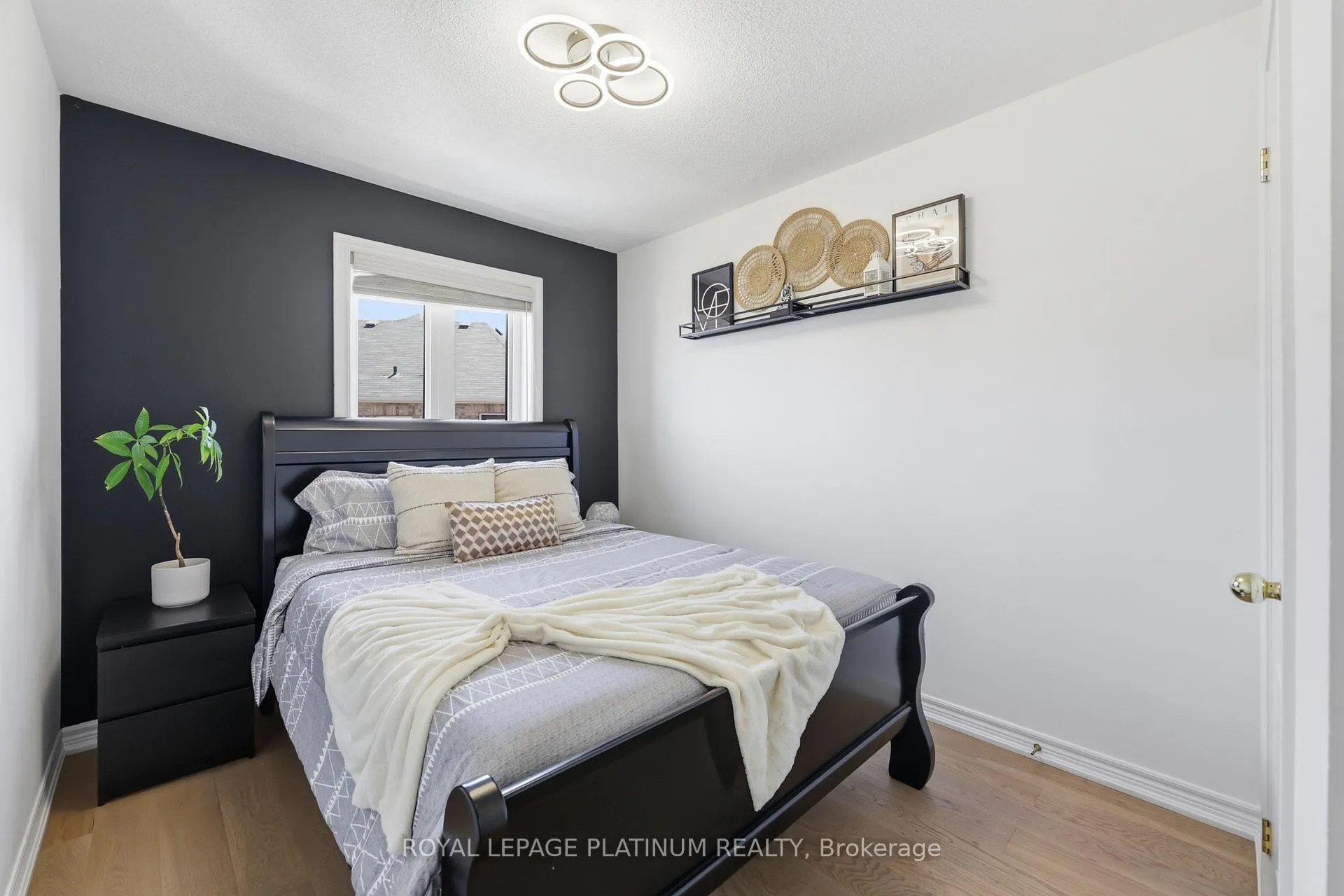 Photo 21 of 9 Rabbit Run Way, Brampton, Heart Lake East — HOMEH