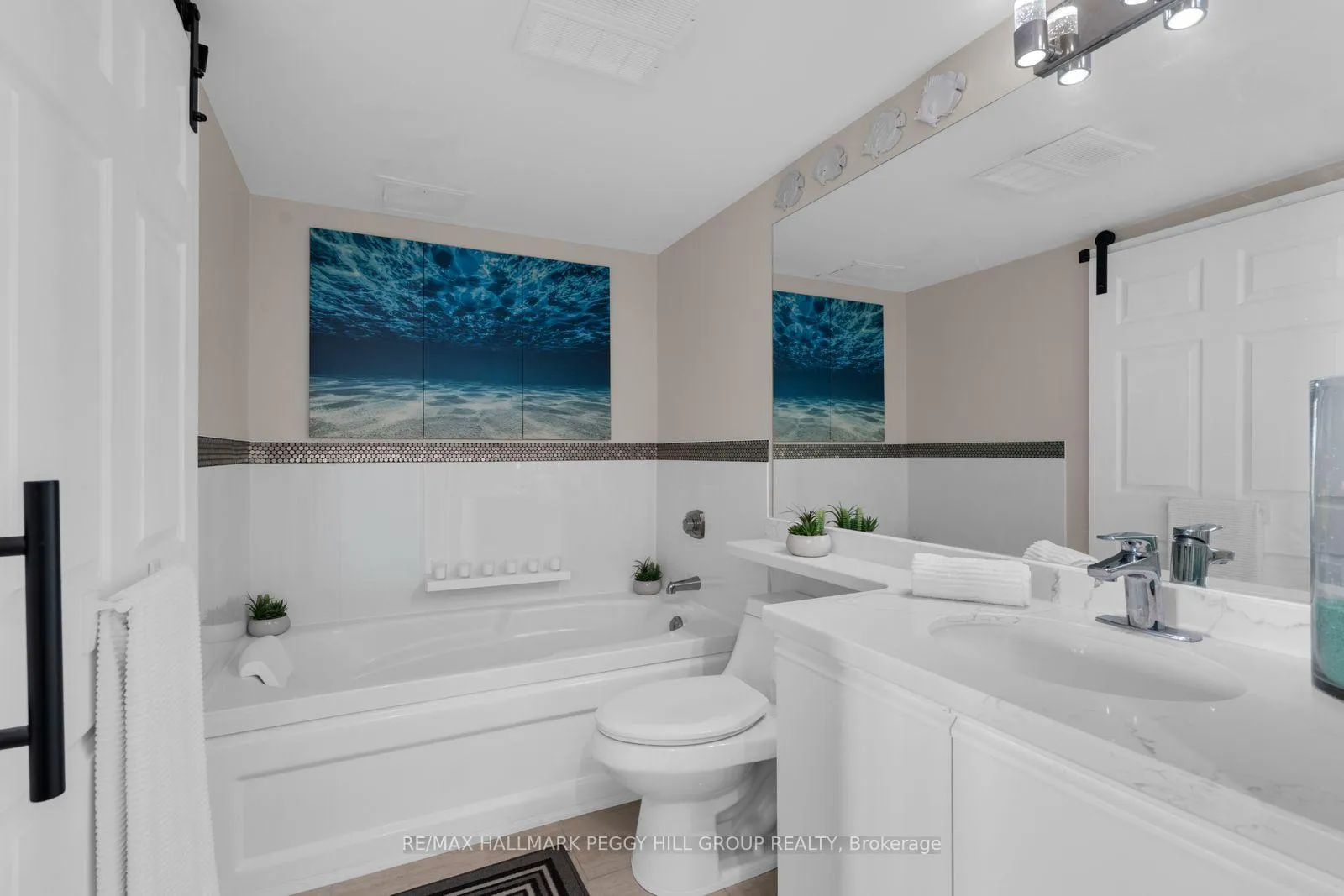 Photo 9 of Unit 505, 140 Dunlop Street E, Barrie, City Centre — HOMEH