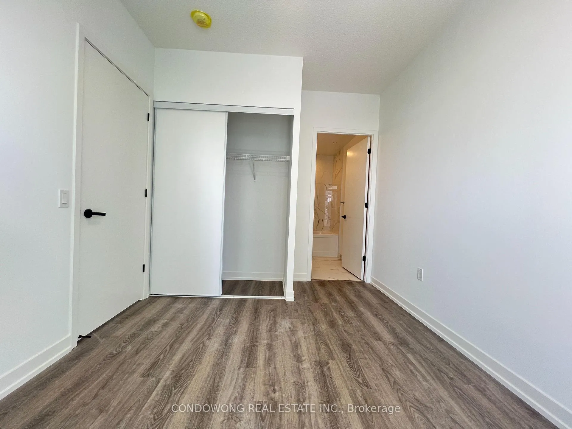 Photo 12 of Unit 701, 8 Interchange Way, Vaughan, Vaughan Corporate Centre — HOMEH