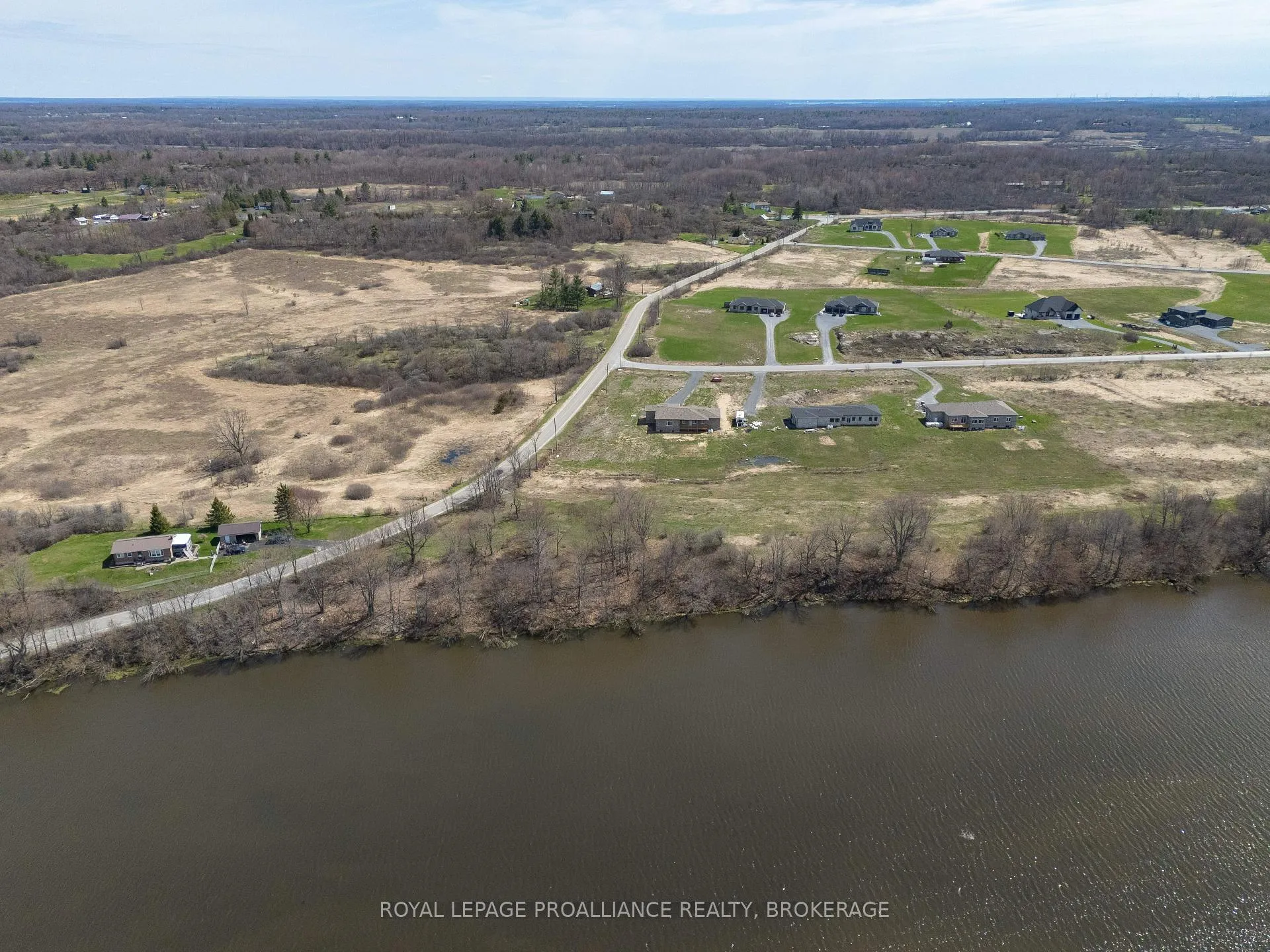 Photo 42 of 138 Hineman Street, Kingston, City North of 401 — HOMEH
