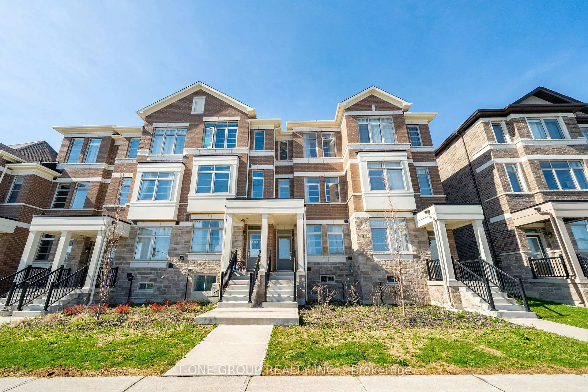 Photo 1 of 9 Carneros Way, Markham, Cedar Grove — HOMEH