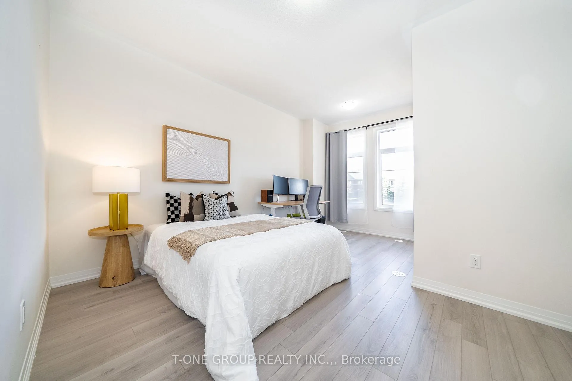 Photo 4 of 9 Carneros Way, Markham, Cedar Grove — HOMEH