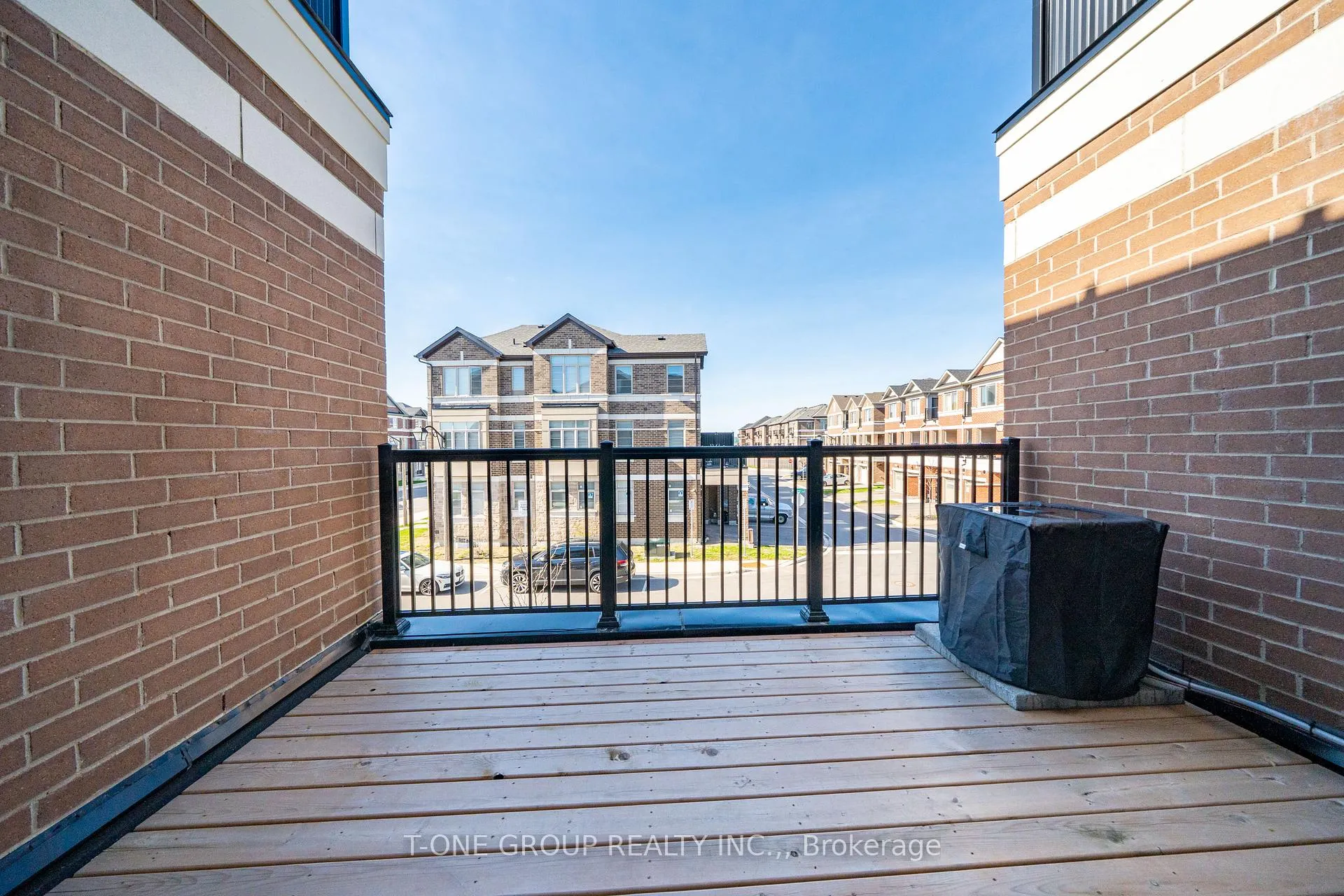 Photo 13 of 9 Carneros Way, Markham, Cedar Grove — HOMEH