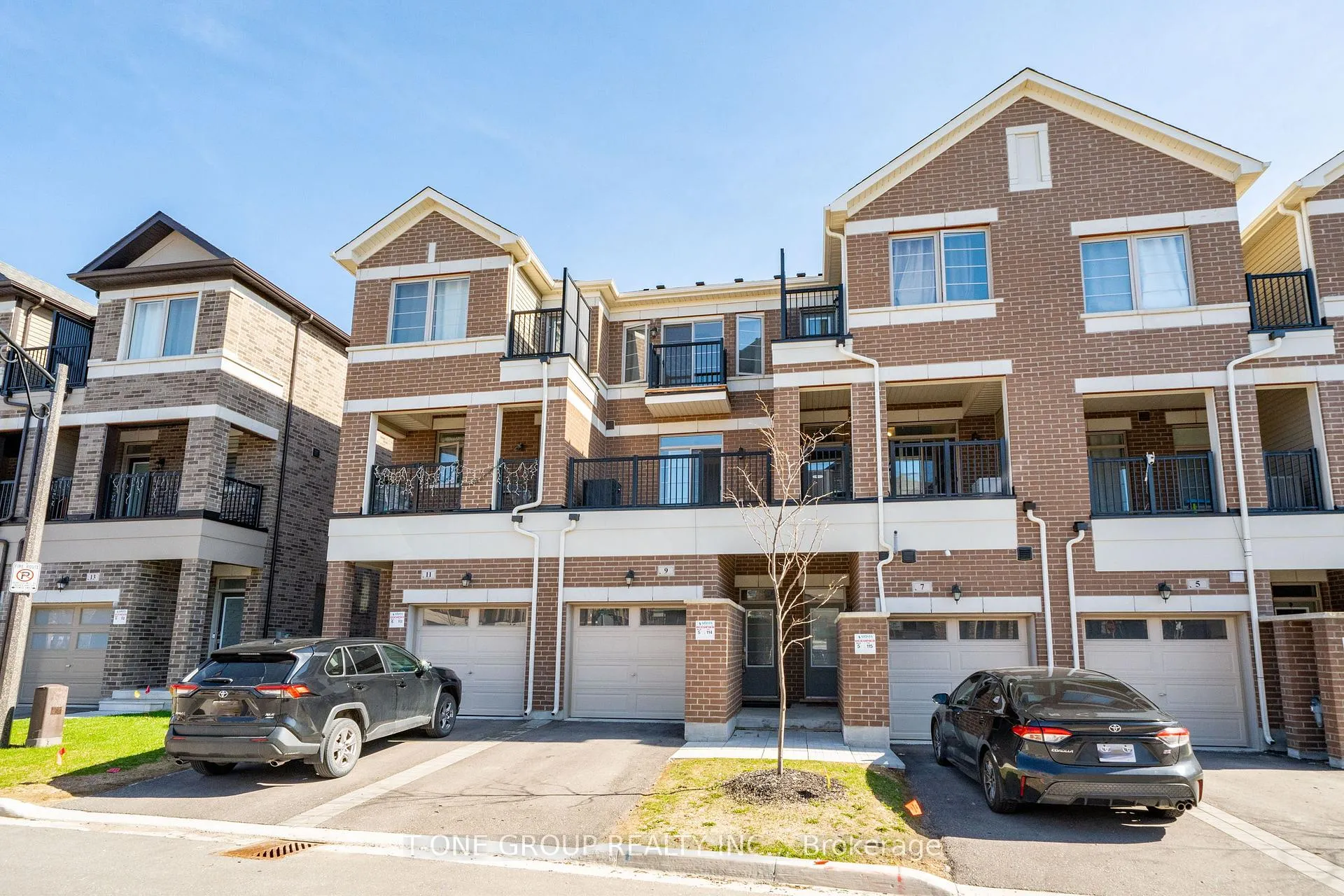 Photo 32 of 9 Carneros Way, Markham, Cedar Grove — HOMEH