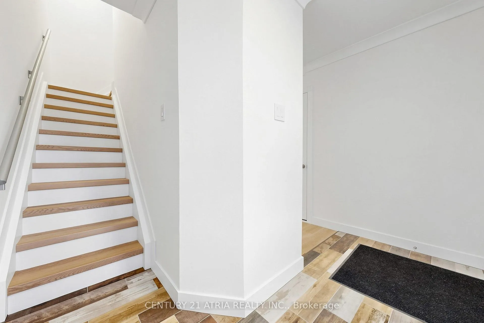 Photo 19 of 7 Anderson Place, Aurora, Aurora Highlands — HOMEH