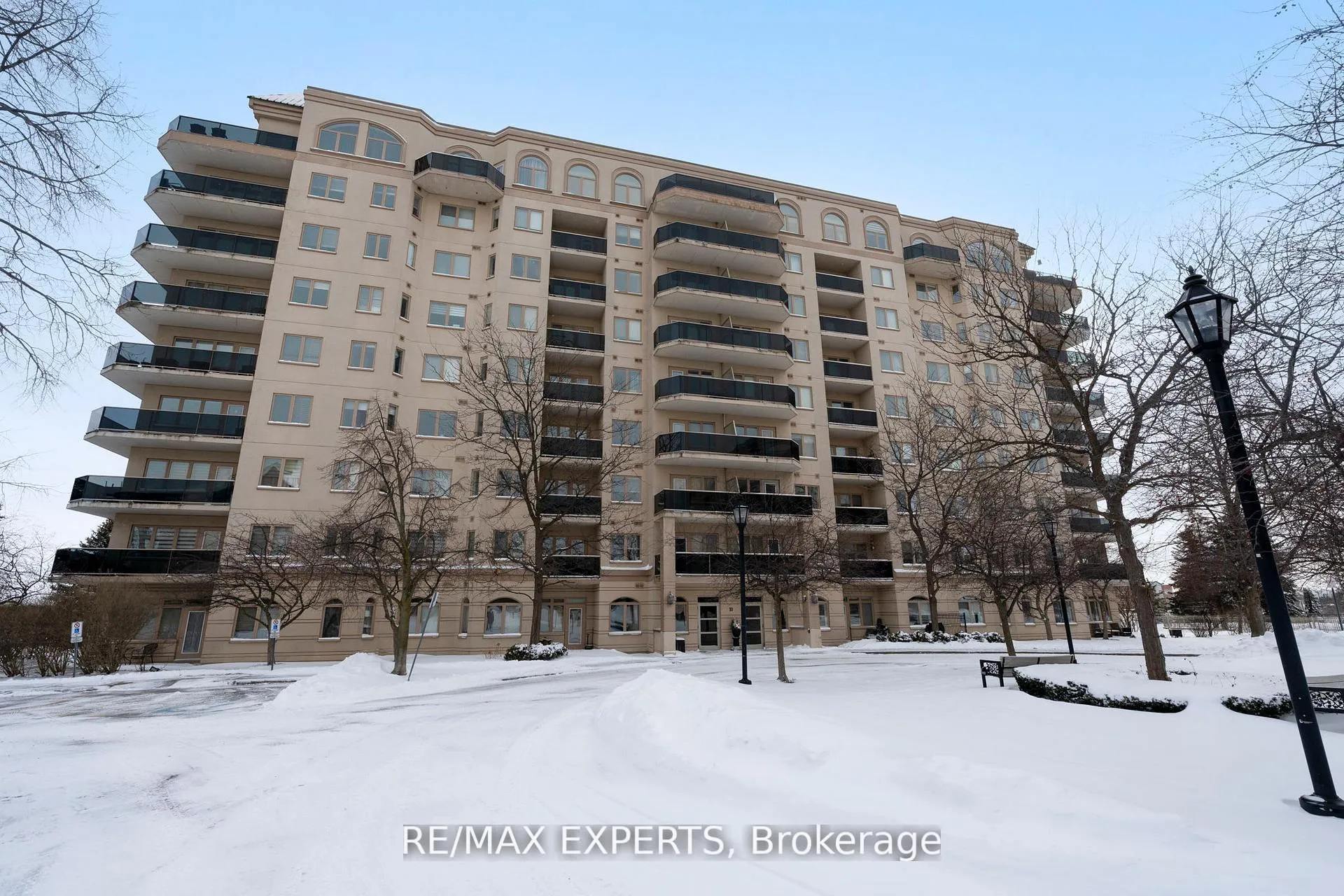 Photo 3 of Unit 406, 10 Dayspring Circle, Brampton, Goreway Drive Corridor — HOMEH