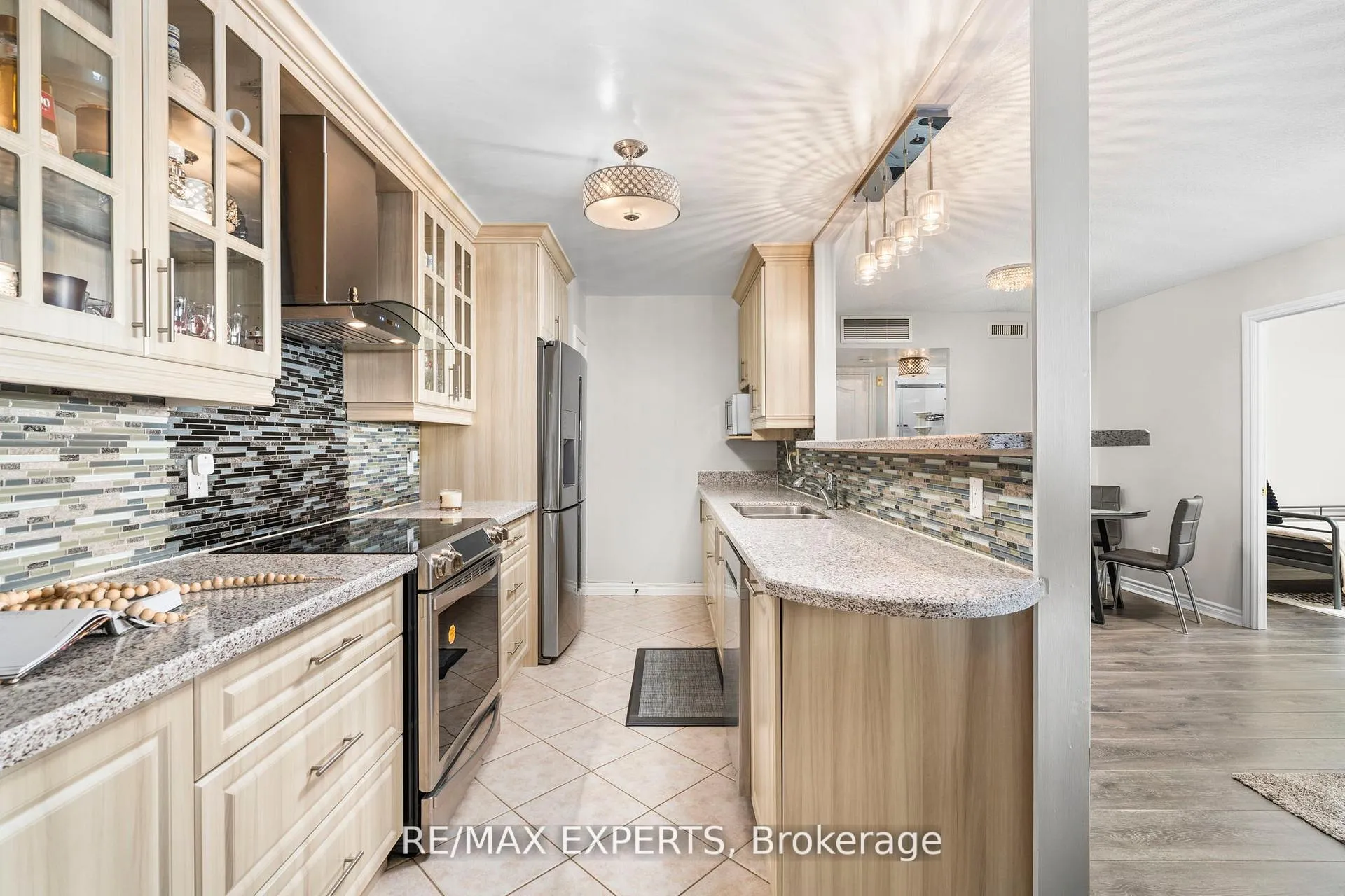 Photo 7 of Unit 406, 10 Dayspring Circle, Brampton, Goreway Drive Corridor — HOMEH