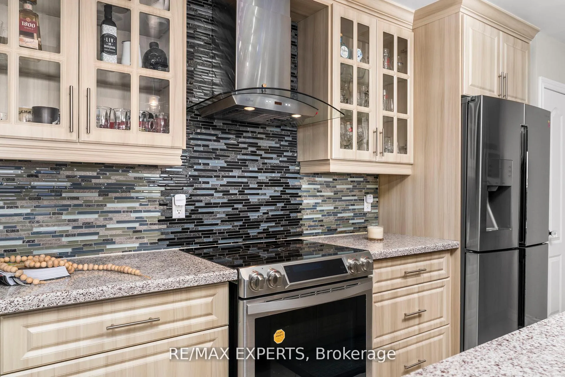 Photo 8 of Unit 406, 10 Dayspring Circle, Brampton, Goreway Drive Corridor — HOMEH