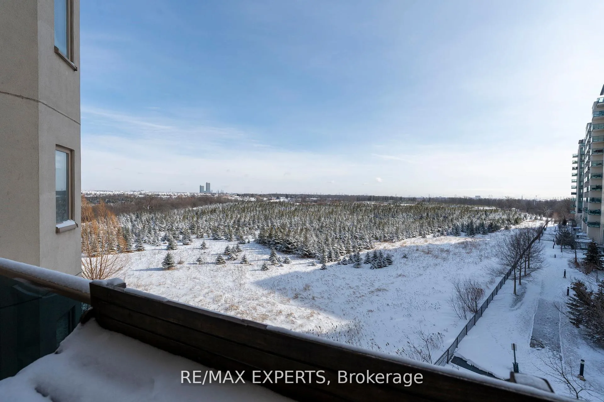 Photo 17 of Unit 406, 10 Dayspring Circle, Brampton, Goreway Drive Corridor — HOMEH