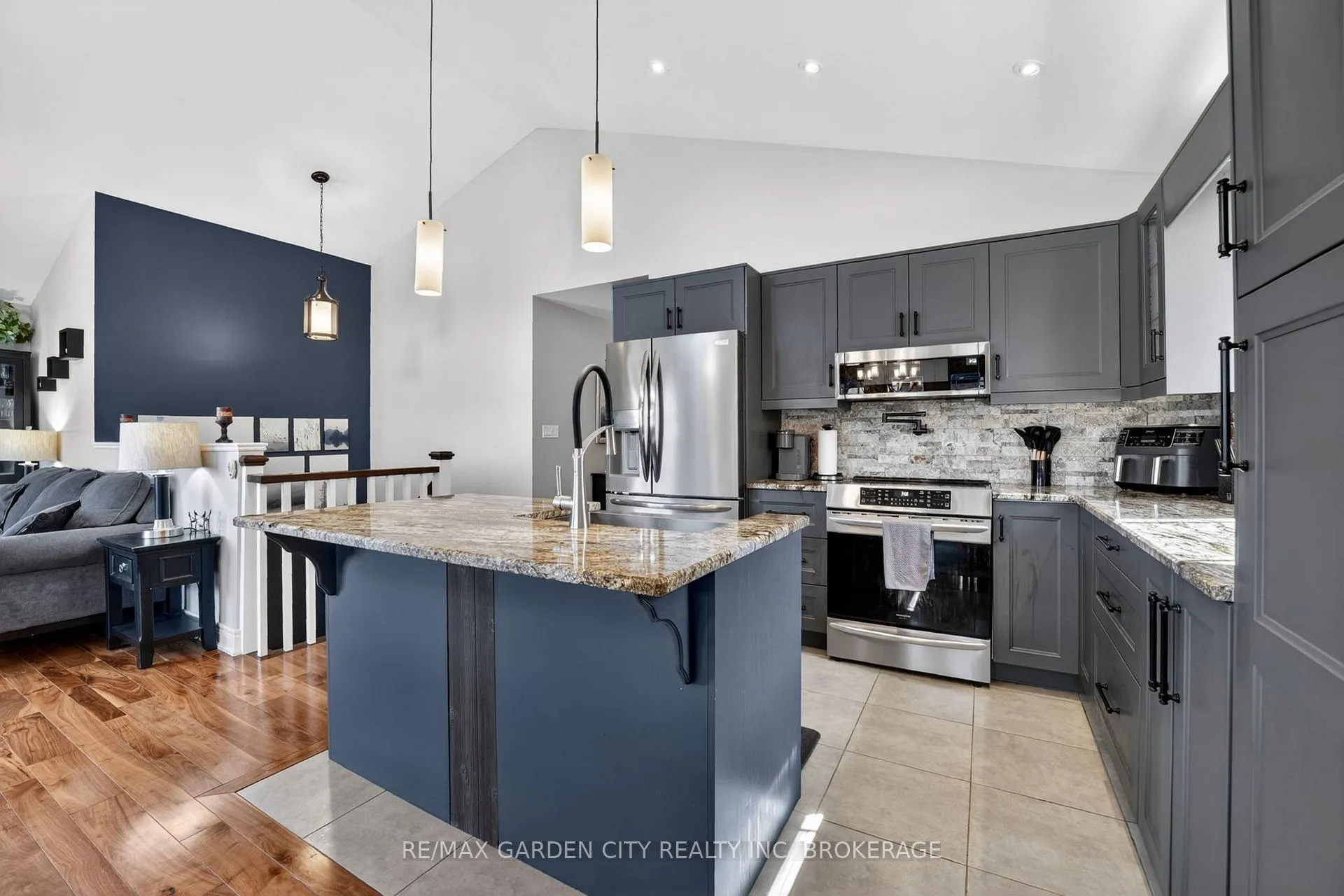 Photo 19 of 472 Gaiser Road, Welland, Coyle Creek — HOMEH