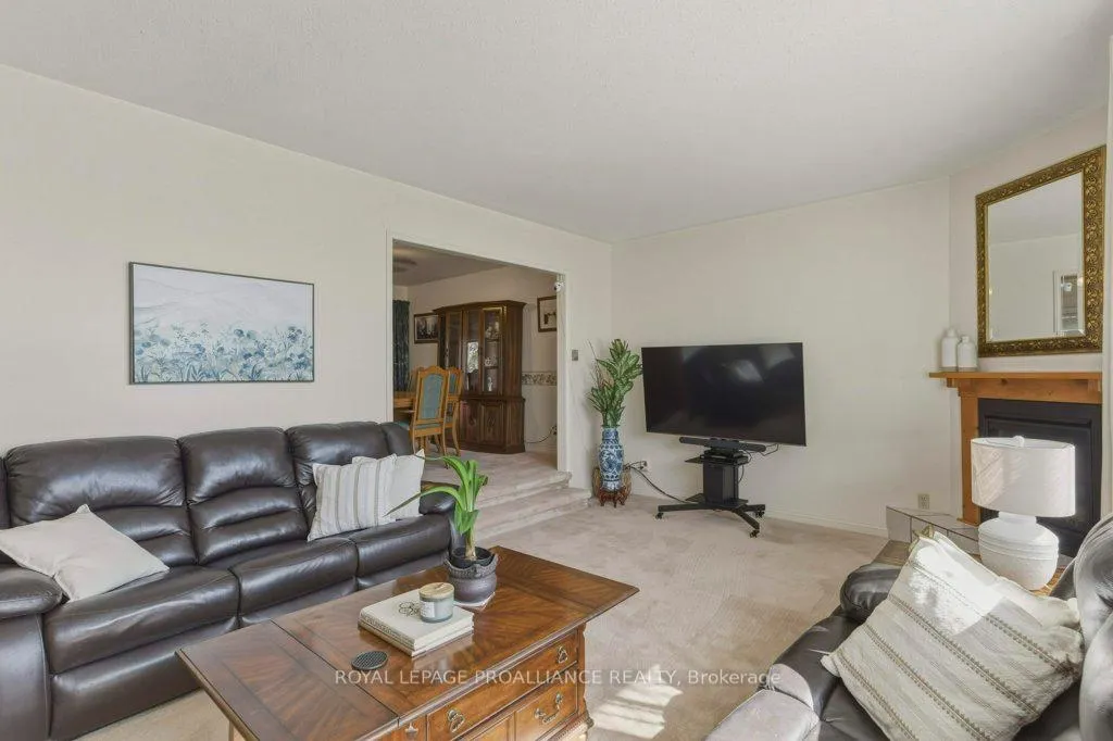 Photo 11 of 5320 Maple Street, Edwardsburgh/Cardinal, Town of Cardinal — HOMEH