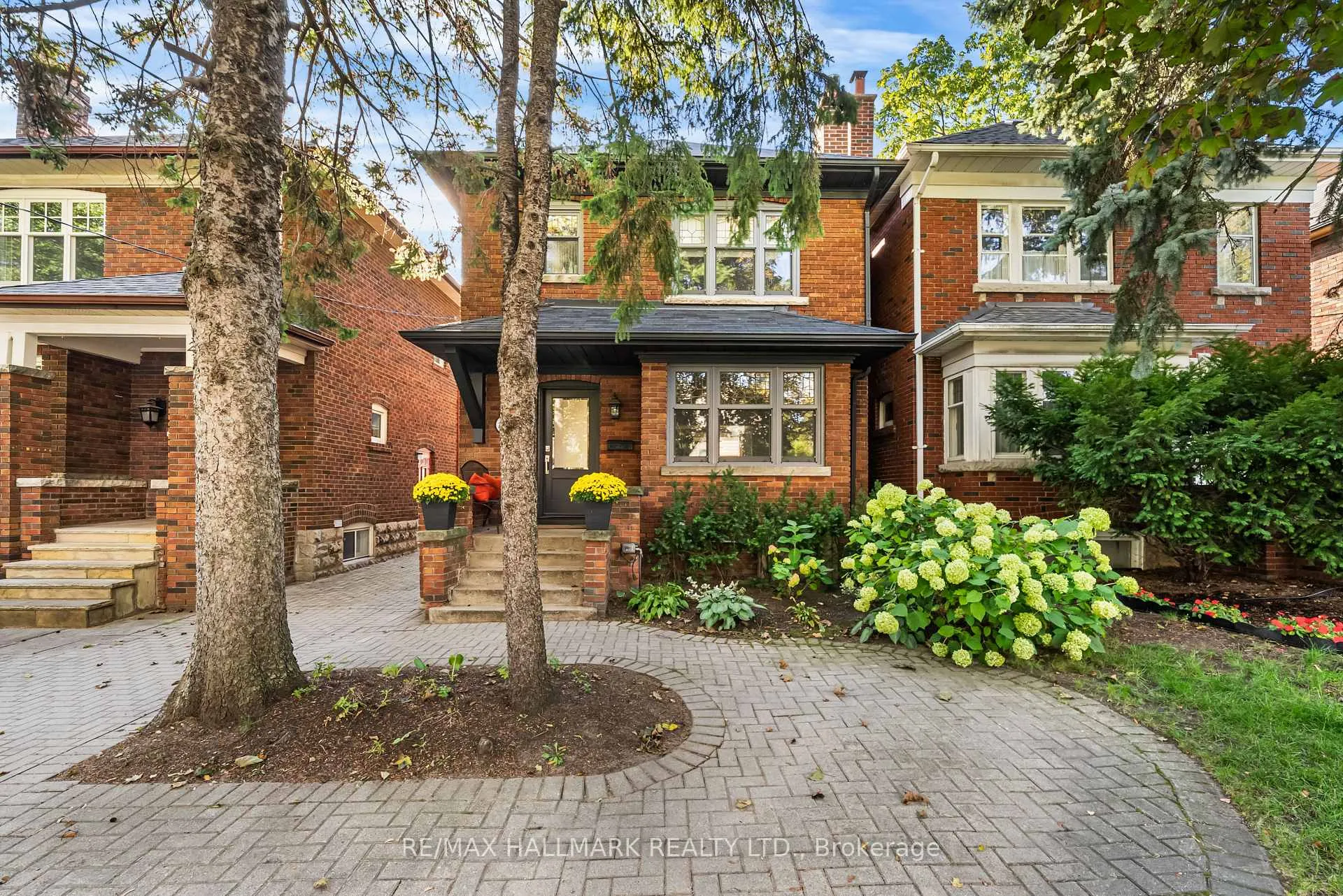 Photo 2 of 24 Ronan Avenue, Toronto, Lawrence Park North — HOMEH