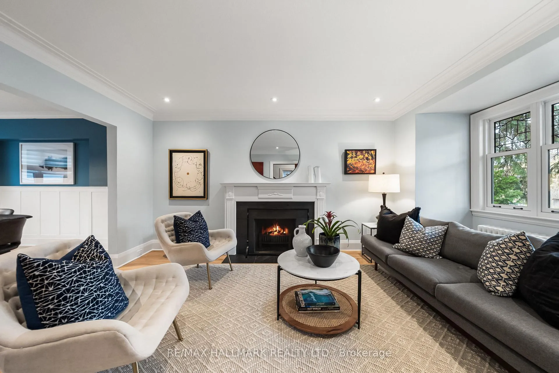 Photo 4 of 24 Ronan Avenue, Toronto, Lawrence Park North — HOMEH