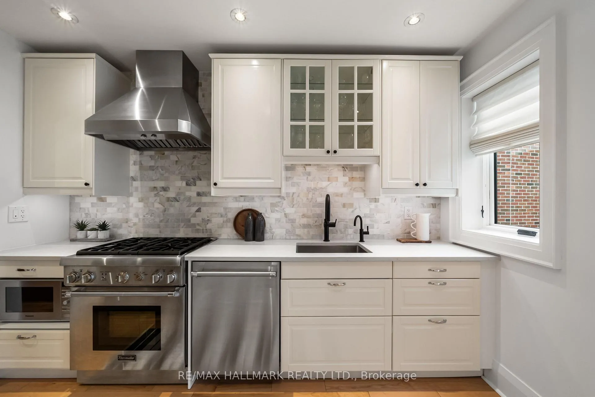 Photo 11 of 24 Ronan Avenue, Toronto, Lawrence Park North — HOMEH