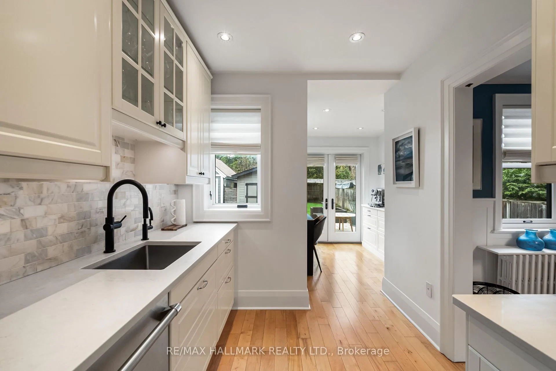 Photo 14 of 24 Ronan Avenue, Toronto, Lawrence Park North — HOMEH