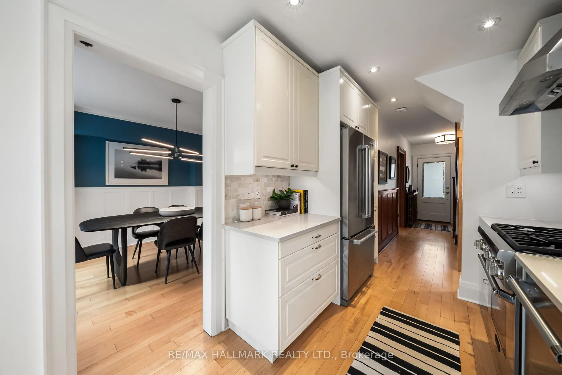 Photo 15 of 24 Ronan Avenue, Toronto, Lawrence Park North — HOMEH