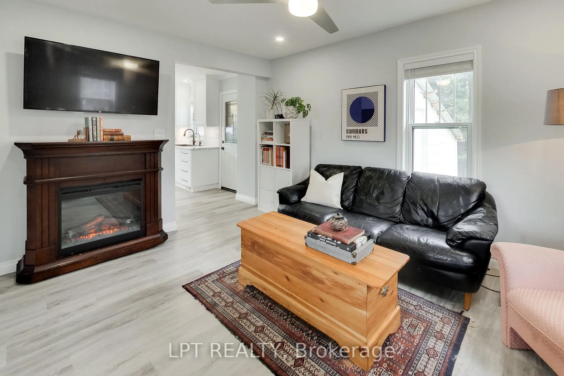 Photo 10 of 33 Ridge Road W, Oro-Medonte, Rural Oro-Medonte — HOMEH