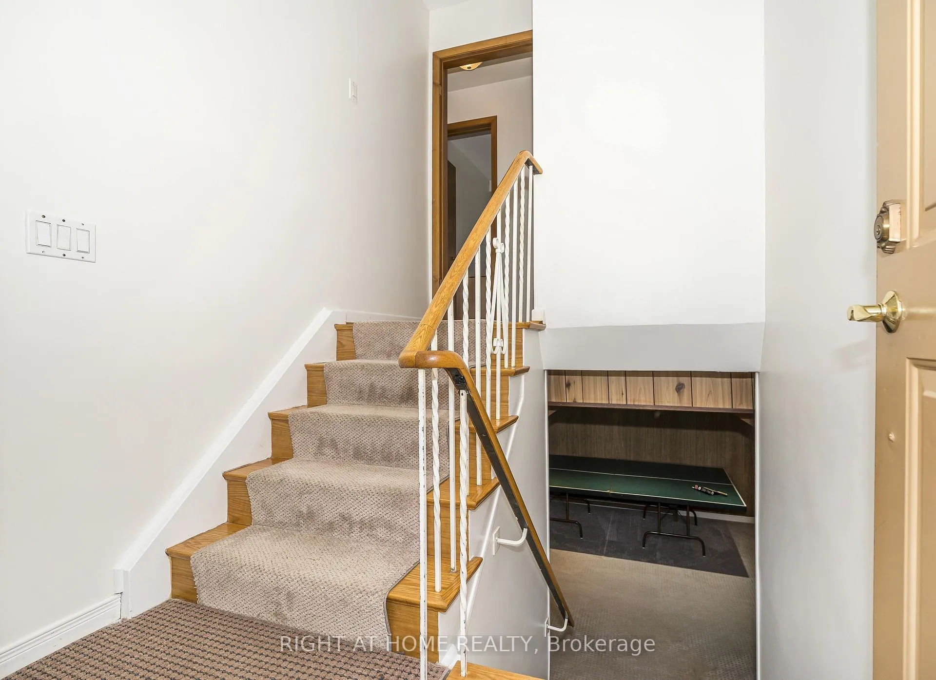 Photo 27 of 8 Mira Road, Markham, Thornhill — HOMEH