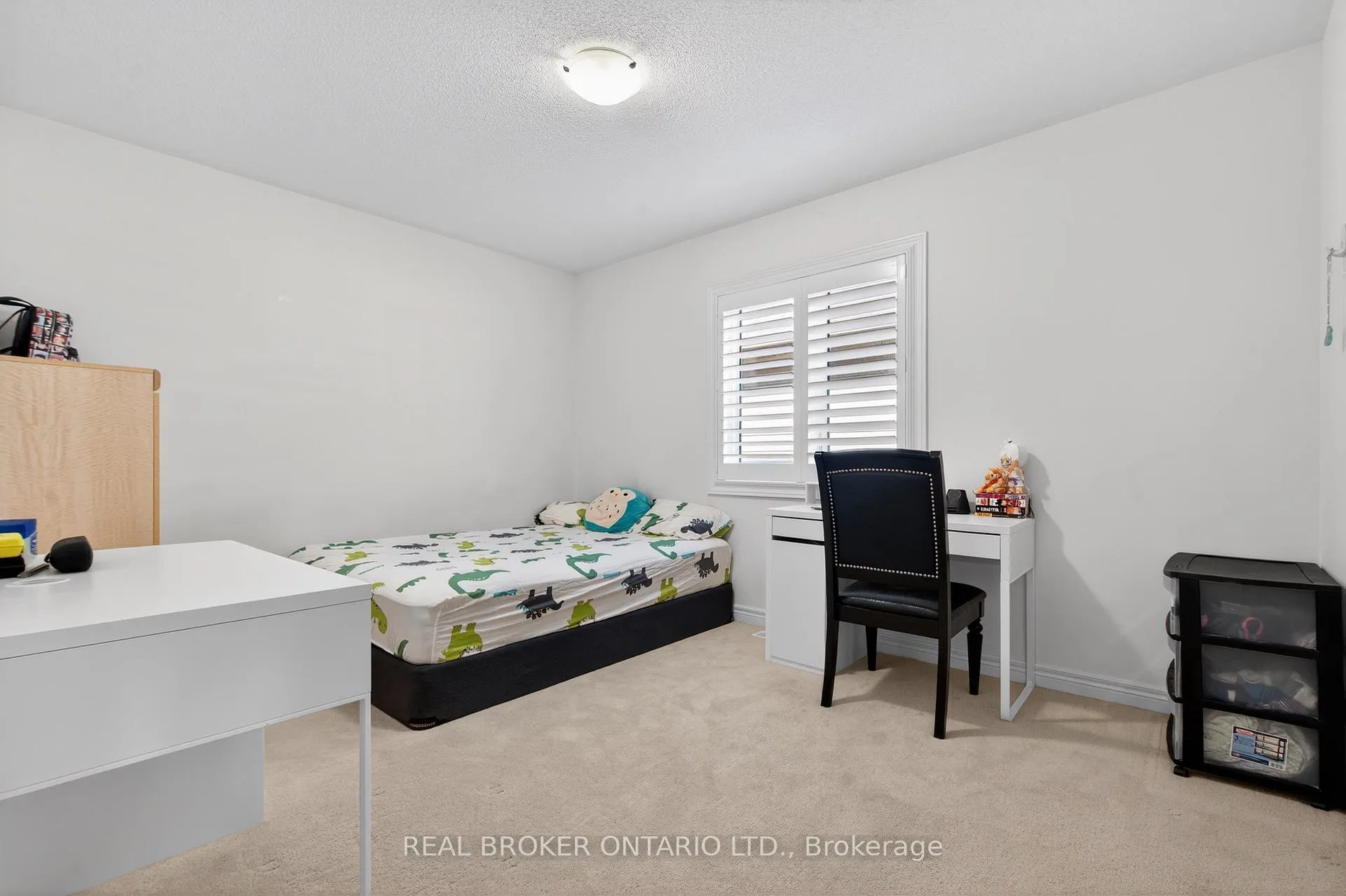 Photo 19 of 27 Fingland Crescent, Hamilton, Waterdown — HOMEH