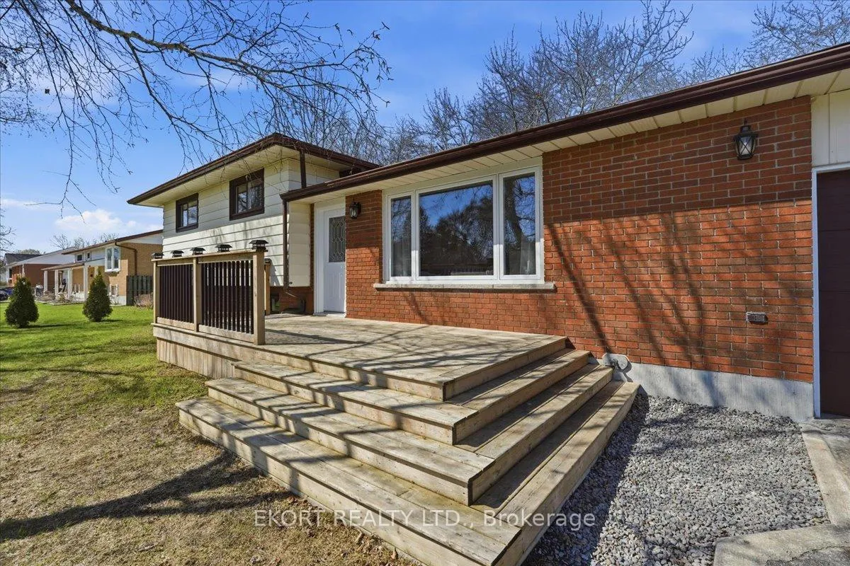 Photo 5 of 141 Jeffrey Drive, Quinte West, Sidney Ward — HOMEH