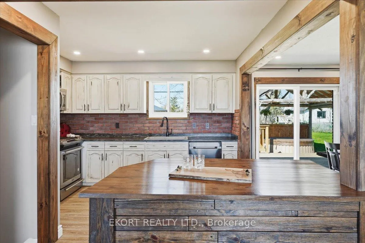 Photo 12 of 141 Jeffrey Drive, Quinte West, Sidney Ward — HOMEH
