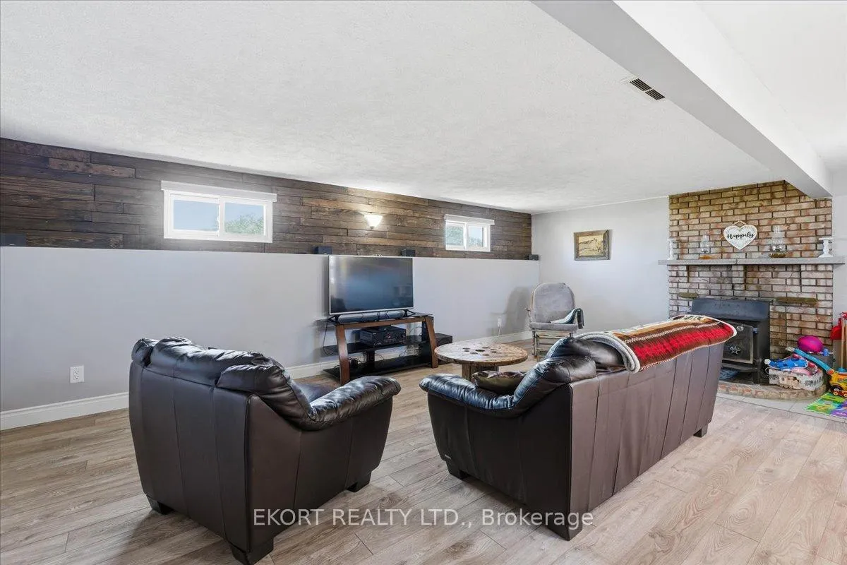 Photo 24 of 141 Jeffrey Drive, Quinte West, Sidney Ward — HOMEH
