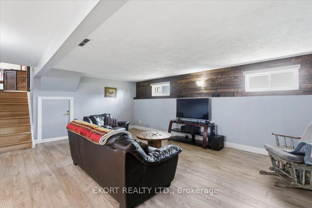 Photo 29 of 141 Jeffrey Drive, Quinte West, Sidney Ward — HOMEH