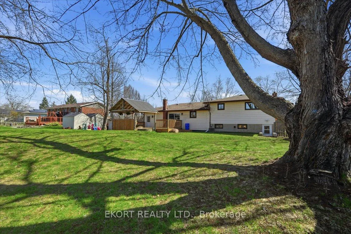 Photo 34 of 141 Jeffrey Drive, Quinte West, Sidney Ward — HOMEH